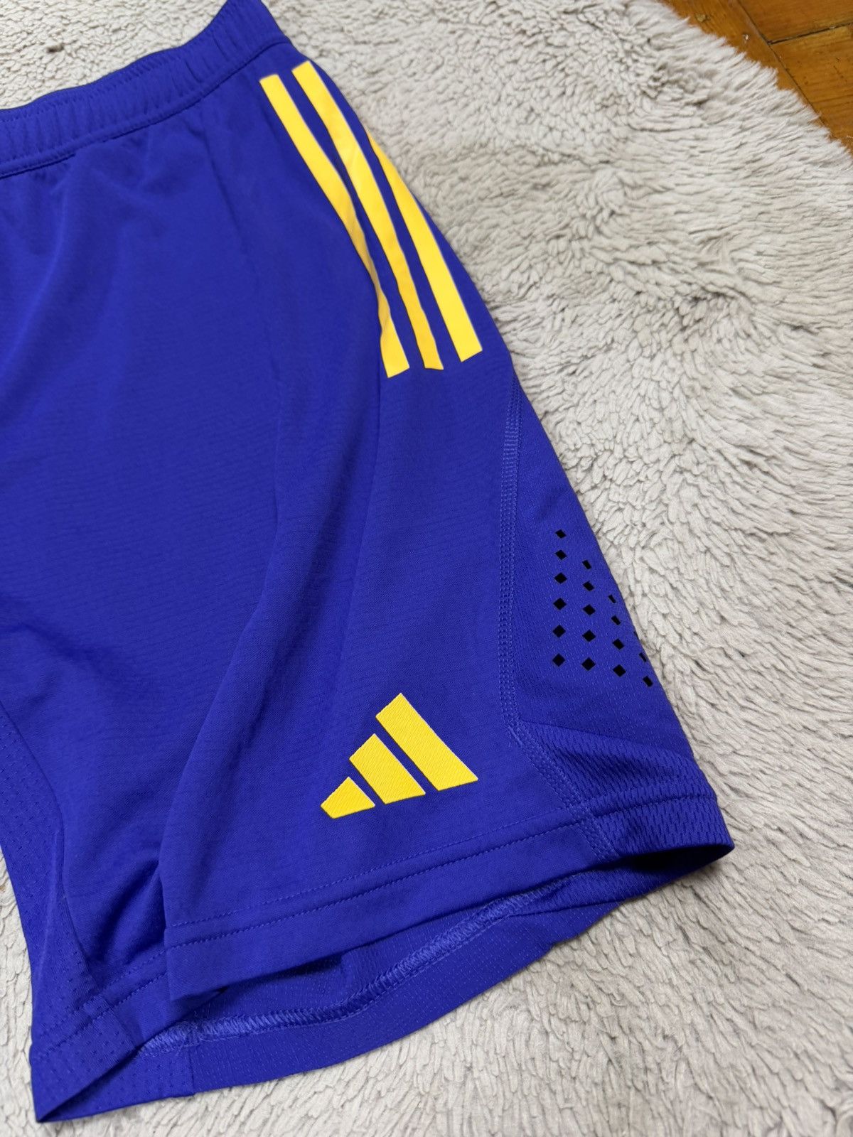 Adidas Real Madrid 2023 Third Football Shorts Soccer Mens L Size US 34 / EU 50 - 2 Thumbnail