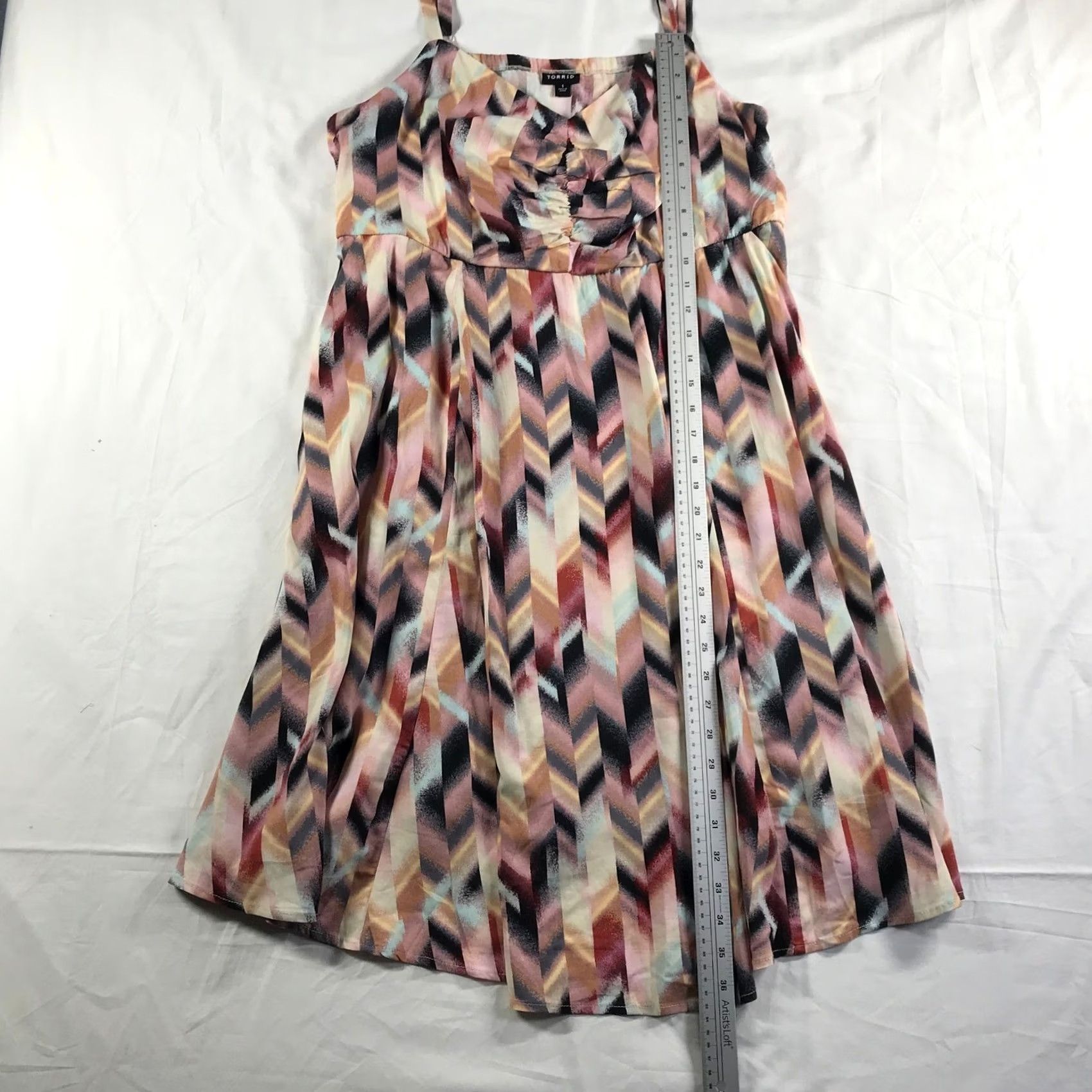 Torrid Torrid Plus Size 1 Multicolor Chevron Ruched Sweetheart Midi Dress Sleeveless Women Size XL / US 12-14 / IT 48-50 - 2 Thumbnail