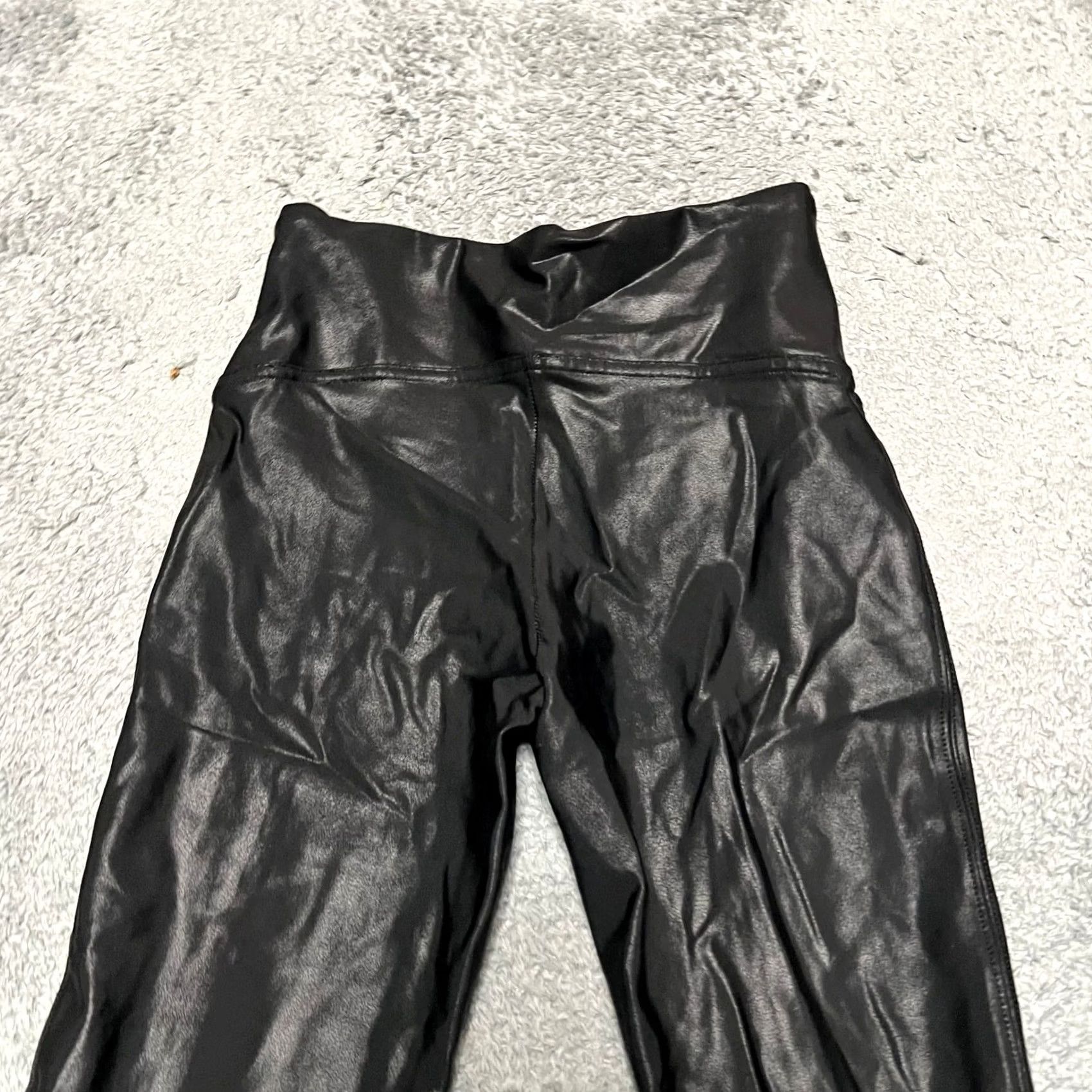 Spanx Spanx Black Ankle Leggings Medium Faux Leather Womens Size 32" / US 10 / IT 46 - 4 Thumbnail