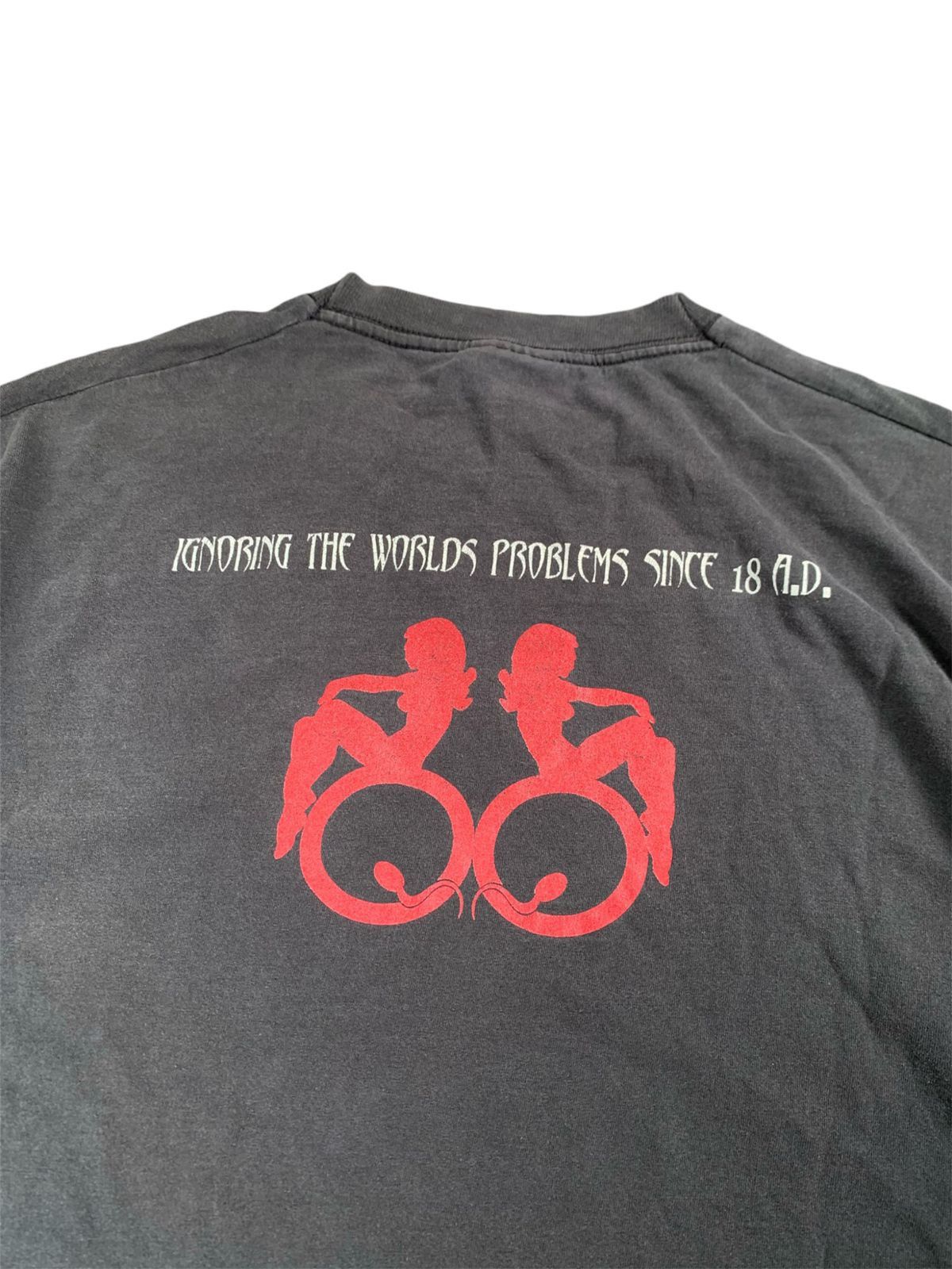 Band Tees × Vintage Vintage 2000s Queens Of The Stone Age Faded Tee Size US L / EU 52-54 / 3 - 3 Thumbnail