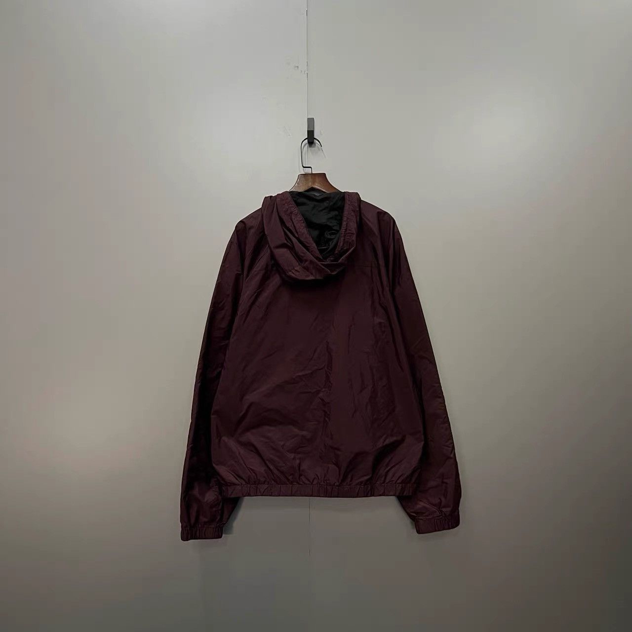 Prada Prada Burgundy Nylon Jacket K28 Size US L / EU 52-54 / 3 - 2 Thumbnail