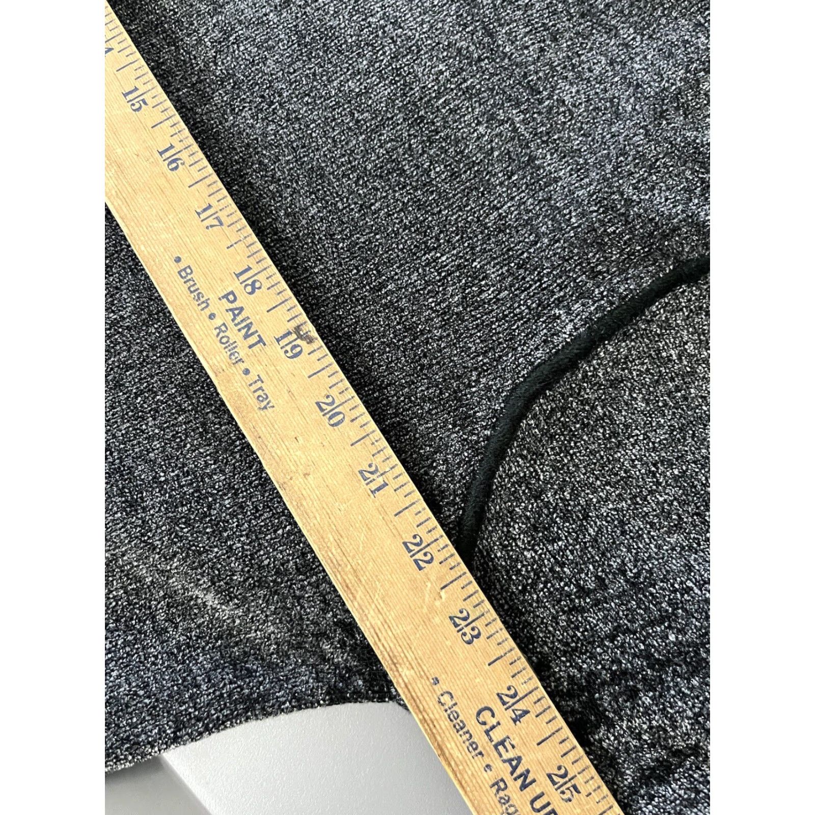 Perry Ellis Perry Ellis Gray Long Sleeve Crew Neck Pullover Sweater Shirt L Acrylic Rayon Men *Note: Original structure with brand, color, size, etc.* Size US L / EU 52-54 / 3 - 5 Thumbnail