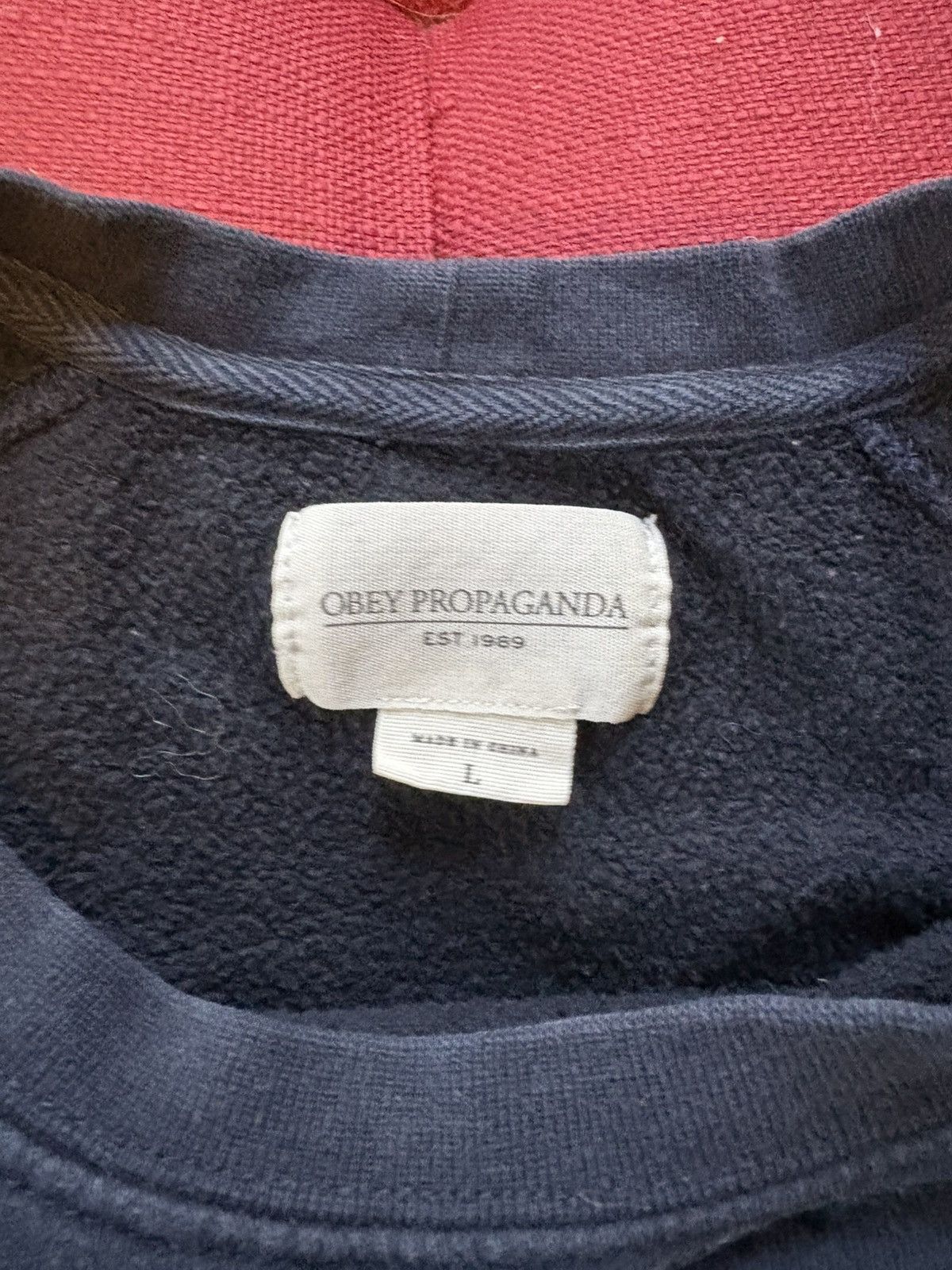 Obey Vintage Obey Crewneck Size US M / EU 48-50 / 2 - 2 Thumbnail