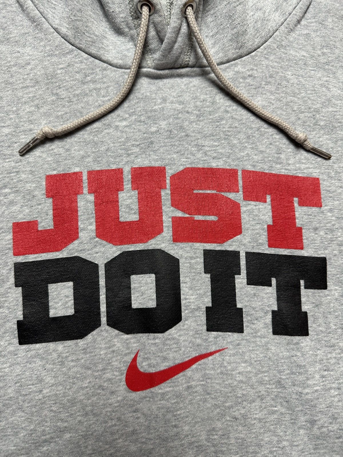 Nike Vintage Hoodie Nike Center Logo Swoosh y2k USA 00s Hype Boxy Size US S / EU 44-46 / 1 - 2 Thumbnail