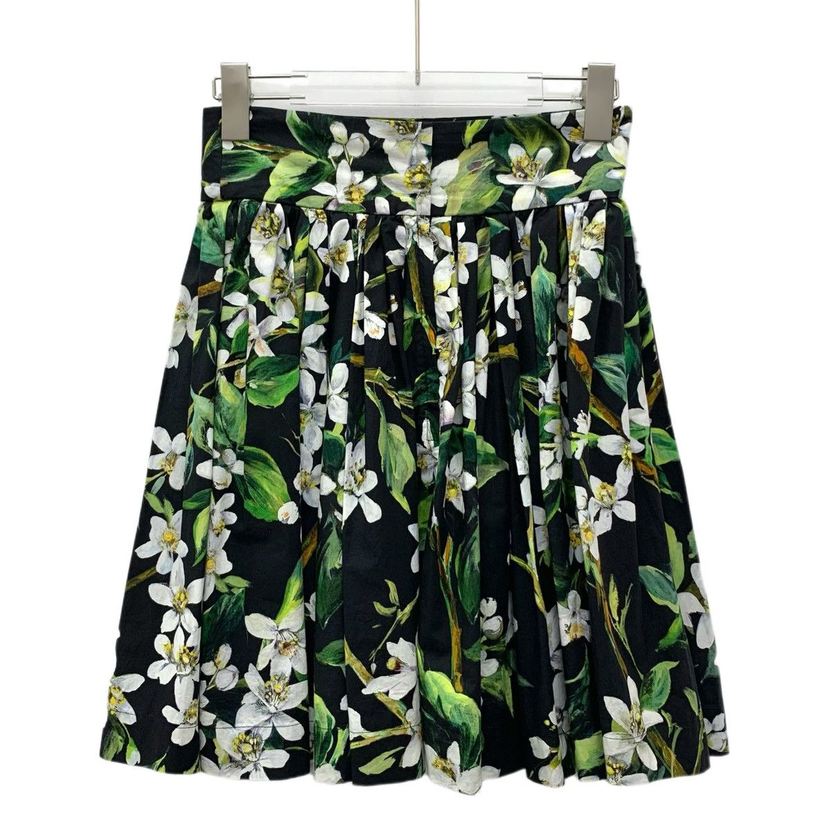 Dolce & Gabbana Dolce & Gabbana All-over Floral Print Mini Skirt K26WX Size 26" / US 2 / IT 38 - 2 Thumbnail