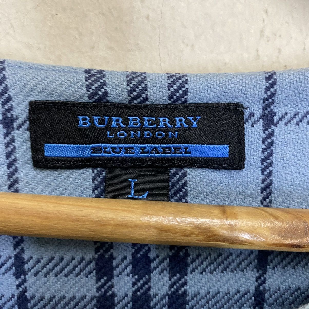 Burberry Vintage 90s Burberry London Crewneck Sweatshirt Size US M / EU 48-50 / 2 - 7 Thumbnail