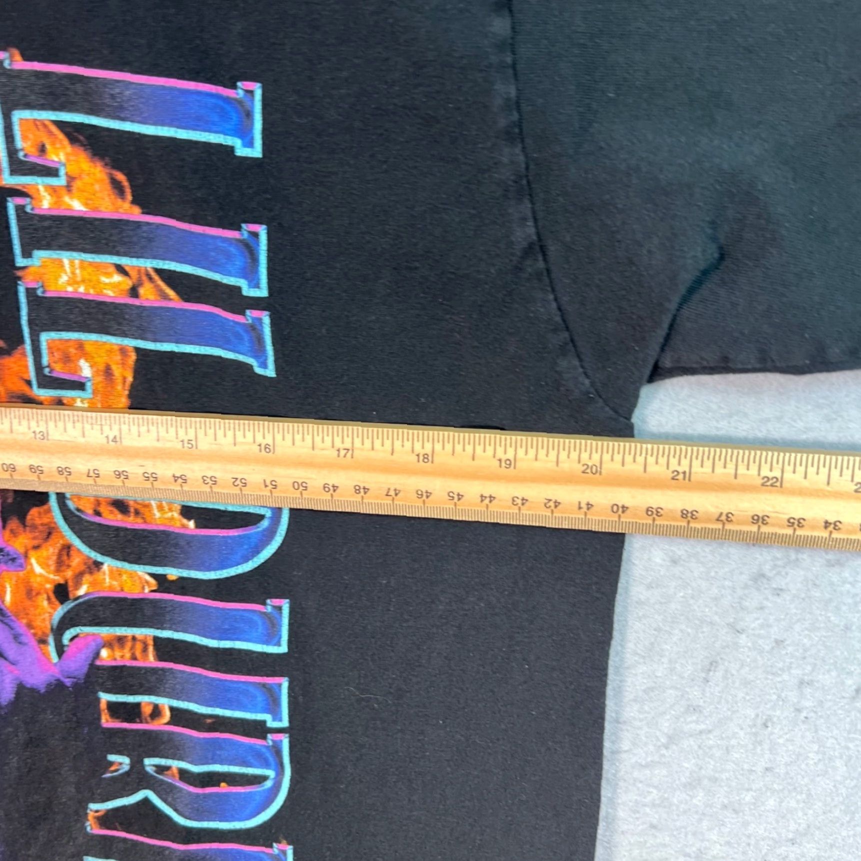 Vintage VINTAGE Lil Durk Graphic T-Shirt Black "Only The Family" Flame Design Large Mens T-Shirt L Black Rapper Logo Crew Neck Short Sleeve Size US L / EU 52-54 / 3 - 4 Thumbnail