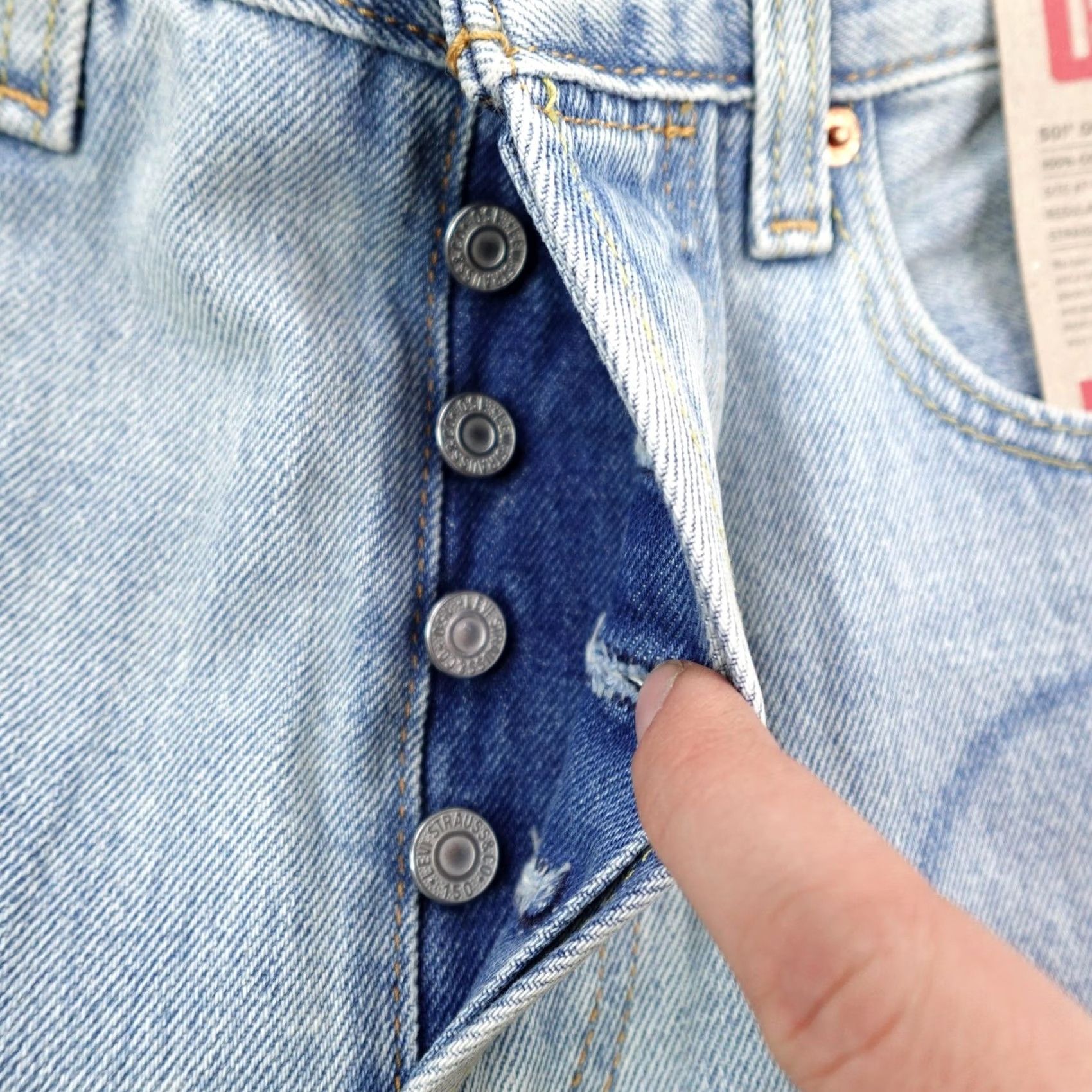Levi's VINTAGE Levis 501 Jeans Mens 31x30 Light Blue Denim Button Fly 150th Peace Sign NEW Size US 31 - 4 Thumbnail