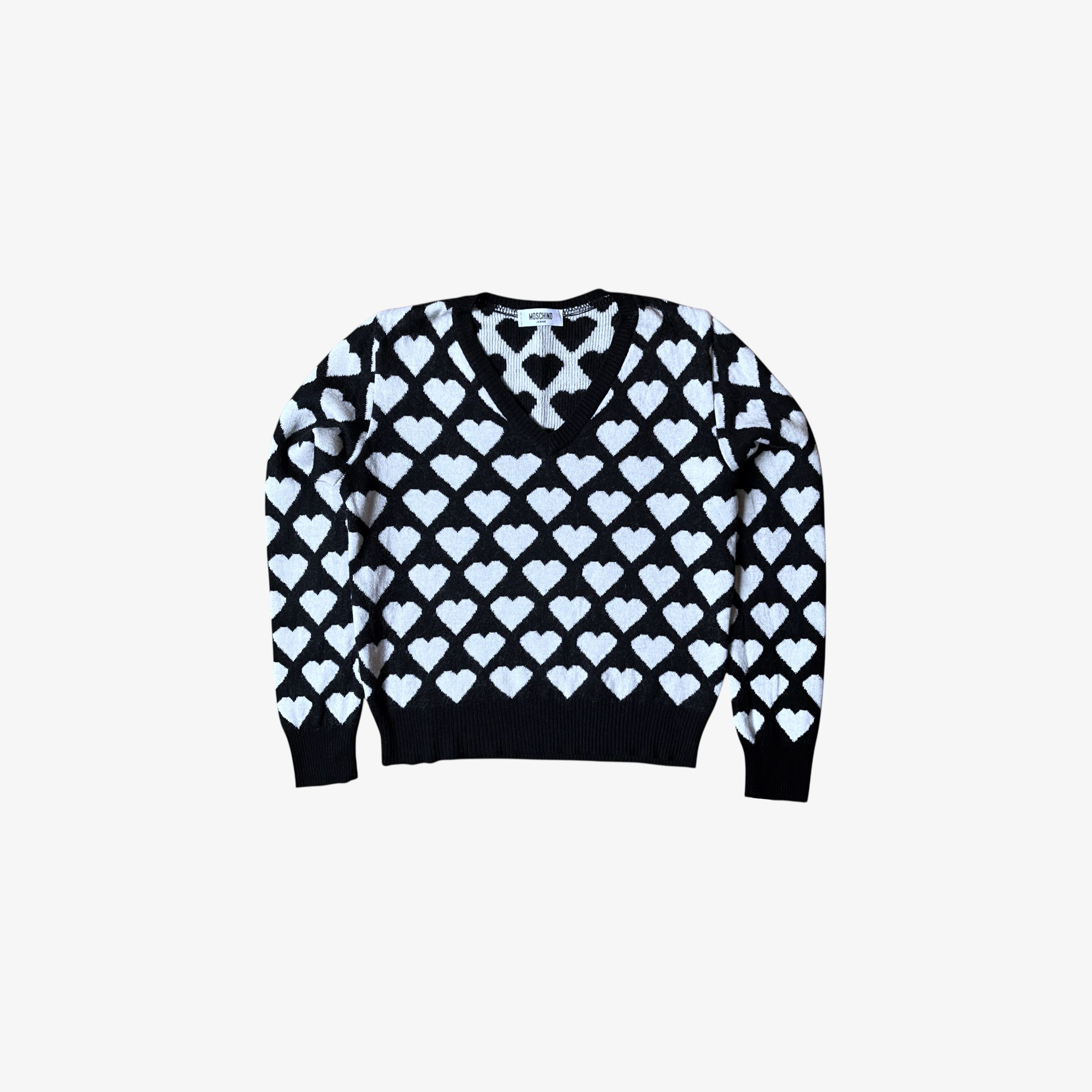 Moschino Vintage Y2K Women's Moschino Heart Print Wool V-Neck Jumper Size S / US 4 / IT 40 - 1 Thumbnail