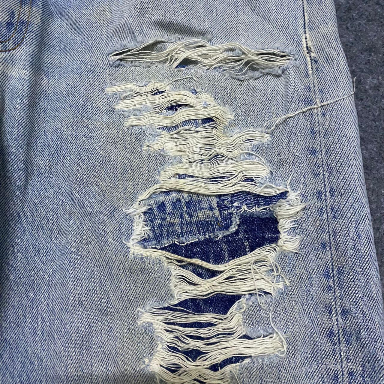 Levi's Vintage Levis 501xx Distressed Denim Kurt Cobain Style Size US 36 / EU 52 - 9 Thumbnail