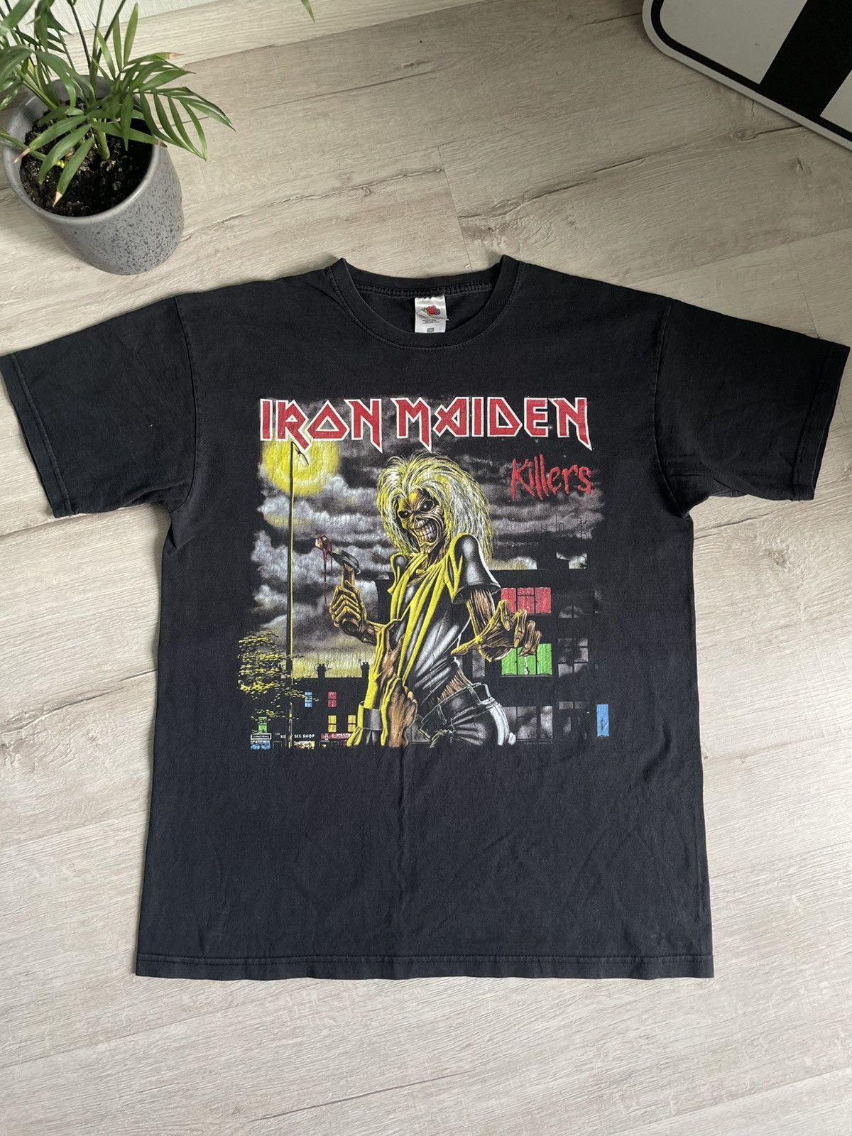 Band Tees Vintage Iron Maiden Killers T-shirt printed Faded Tee Y2k Size US M / EU 48-50 / 2 - 3 Thumbnail