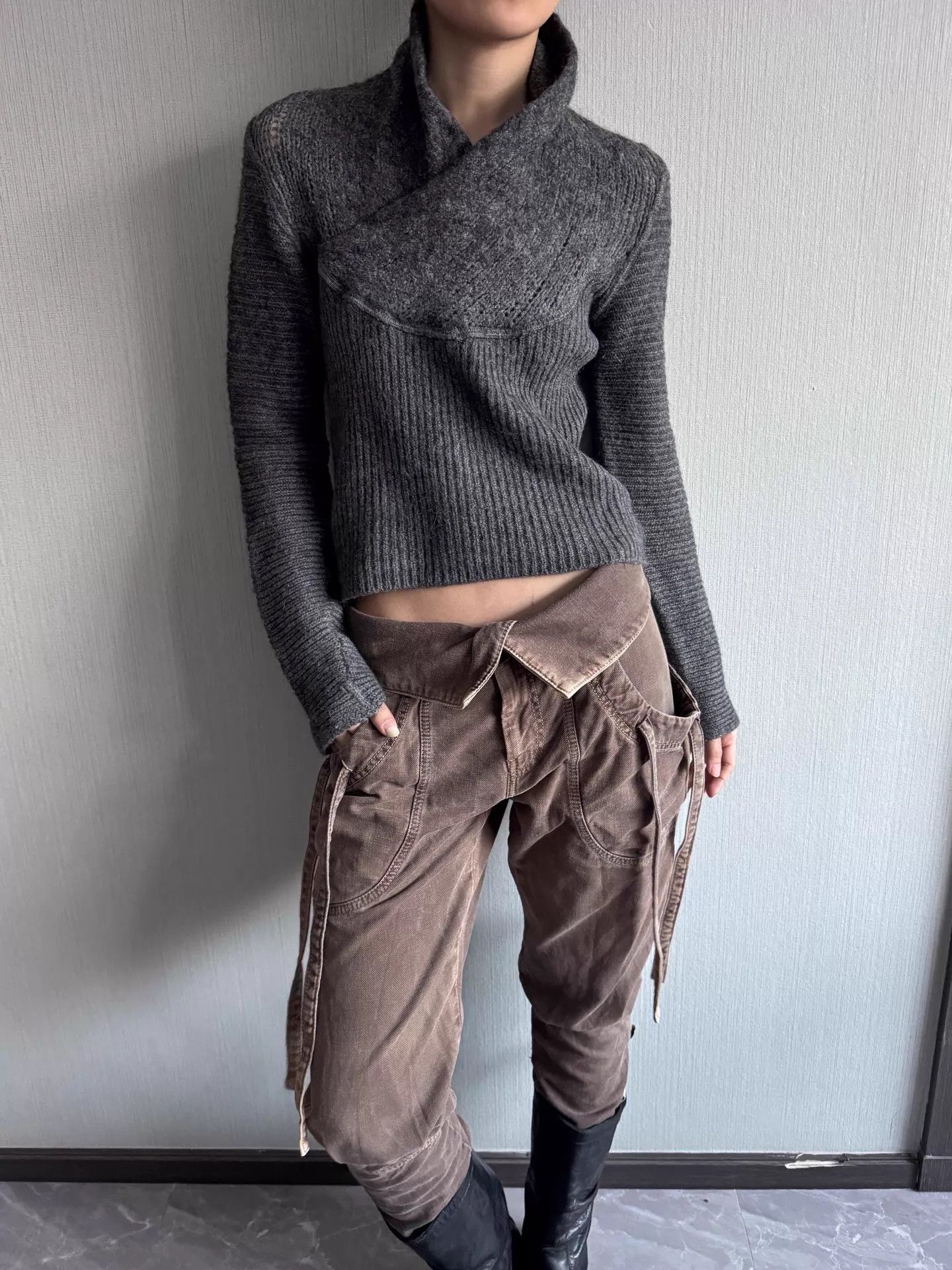 Armani Armani Jeans Vintage Wool Stand Collar WC LS ShortSweater S Size S / US 4 / IT 40 - 5 Thumbnail