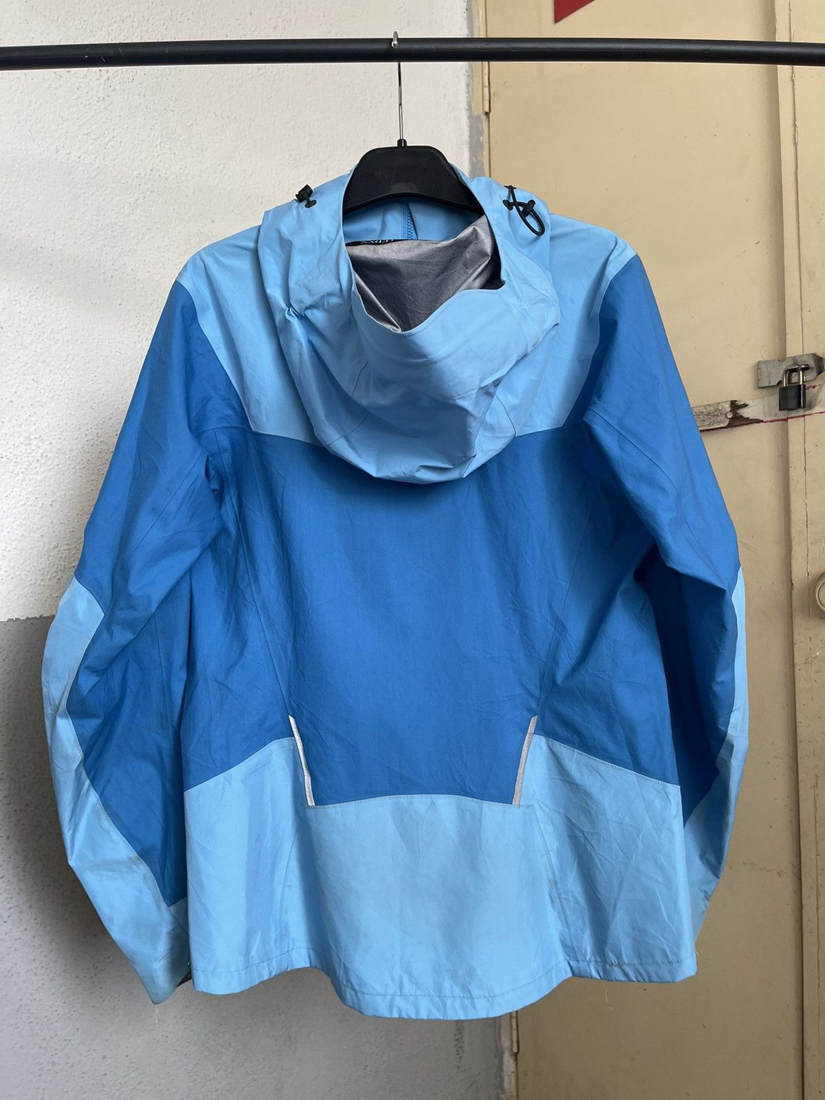 Arc'teryx Arcteryx Goretex Active Waterproof Baby Blue Size S / US 4 / IT 40 - 3 Thumbnail
