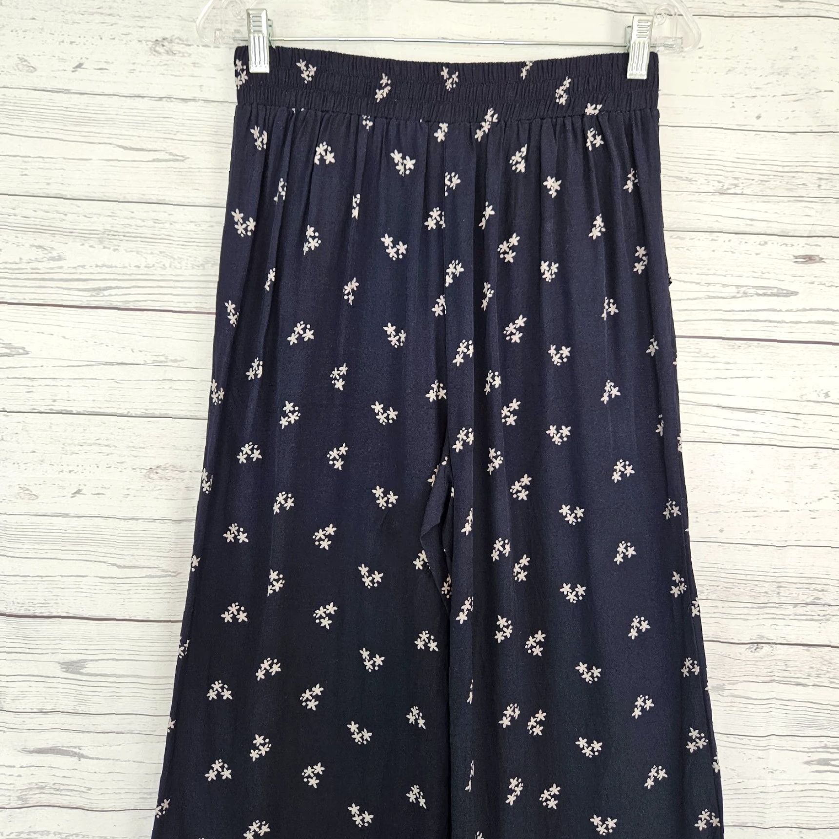 Vintage Cabi 5792 Womens Sashay Palazzo Pants Sz Small Blue Floral Pull On High Rise Pants Size 28" / US 6 / IT 42 - 4 Thumbnail