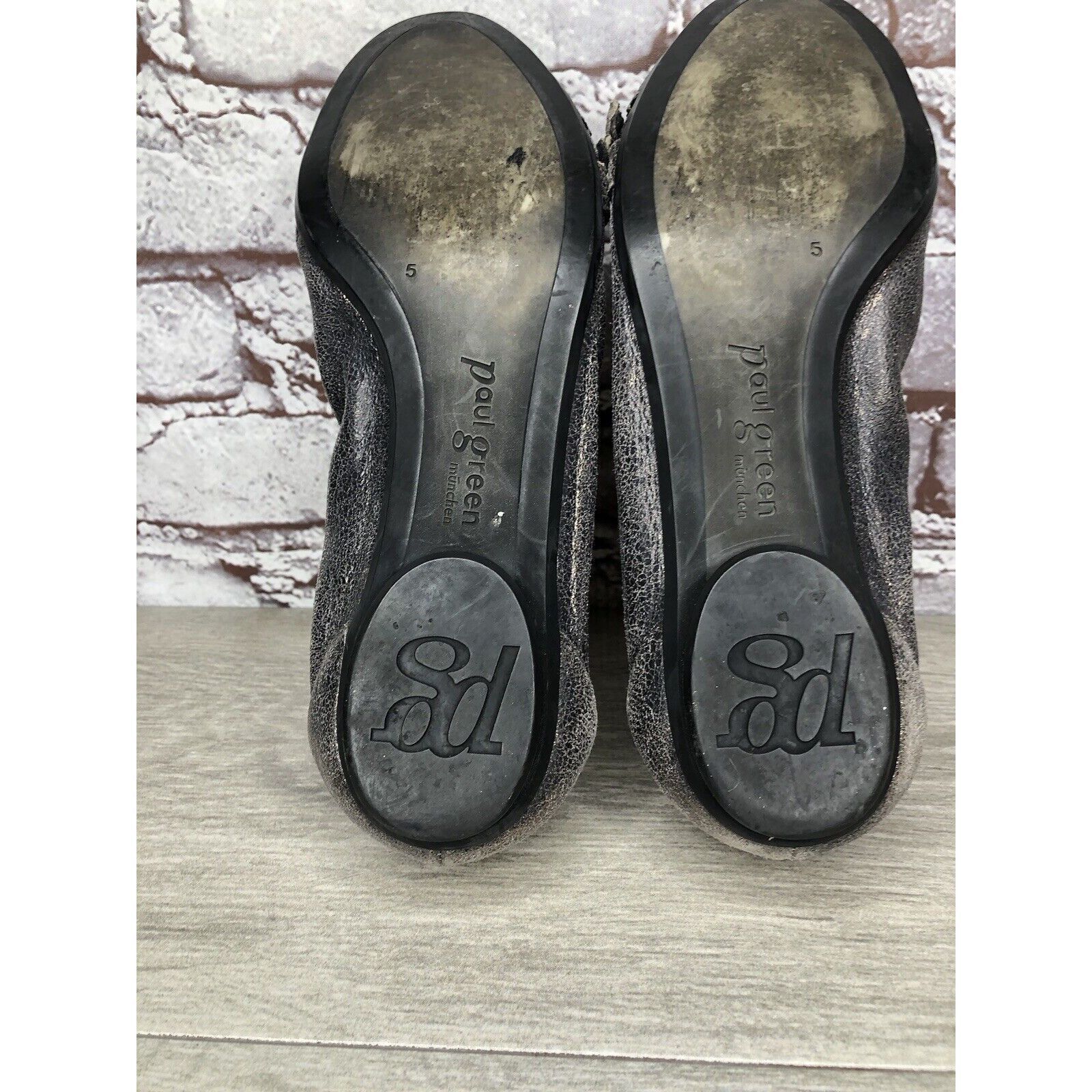 Other PAUL GREEN Pewter Leather Shimmer Zipper Ballet Flats Women Size US 7.5 / IT 37.5 - 9 Thumbnail