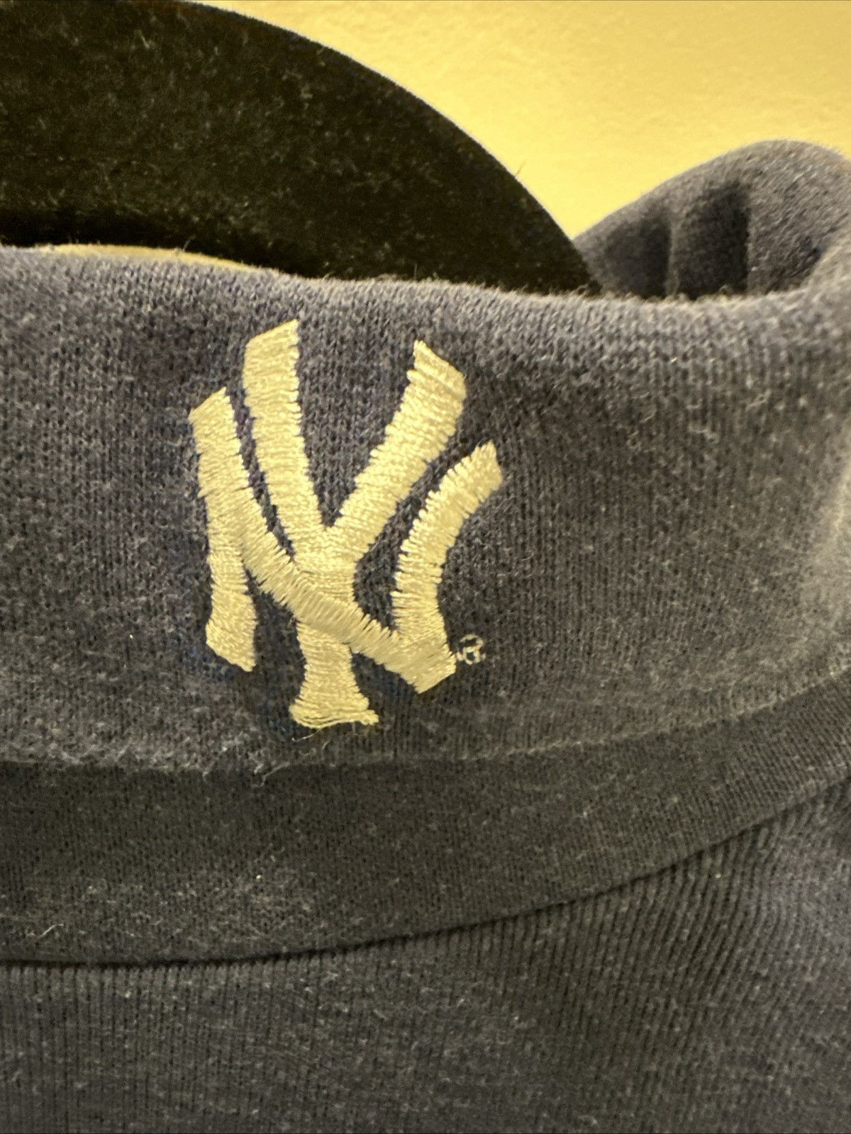 MLB Vintage NYYankees MLB Majestic 1998 Turtleneck 2XL Champions Size US XXL / EU 58 / 5 - 3 Thumbnail