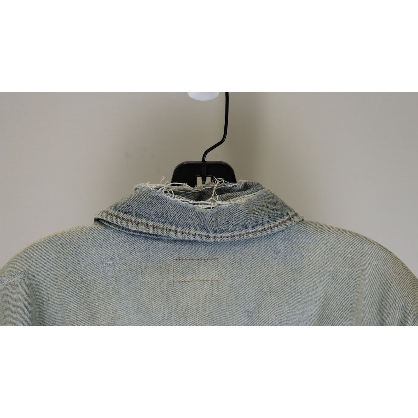Saint Laurent Paris o1rshd1 Classic Denim Jacket in Sky Blue Size US M / EU 48-50 / 2 - 16 Thumbnail