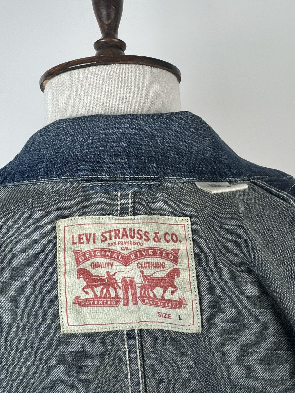 Levi's Men’s Vintage Levi’s Denim Jacket size L Size US L / EU 52-54 / 3 - 7 Thumbnail