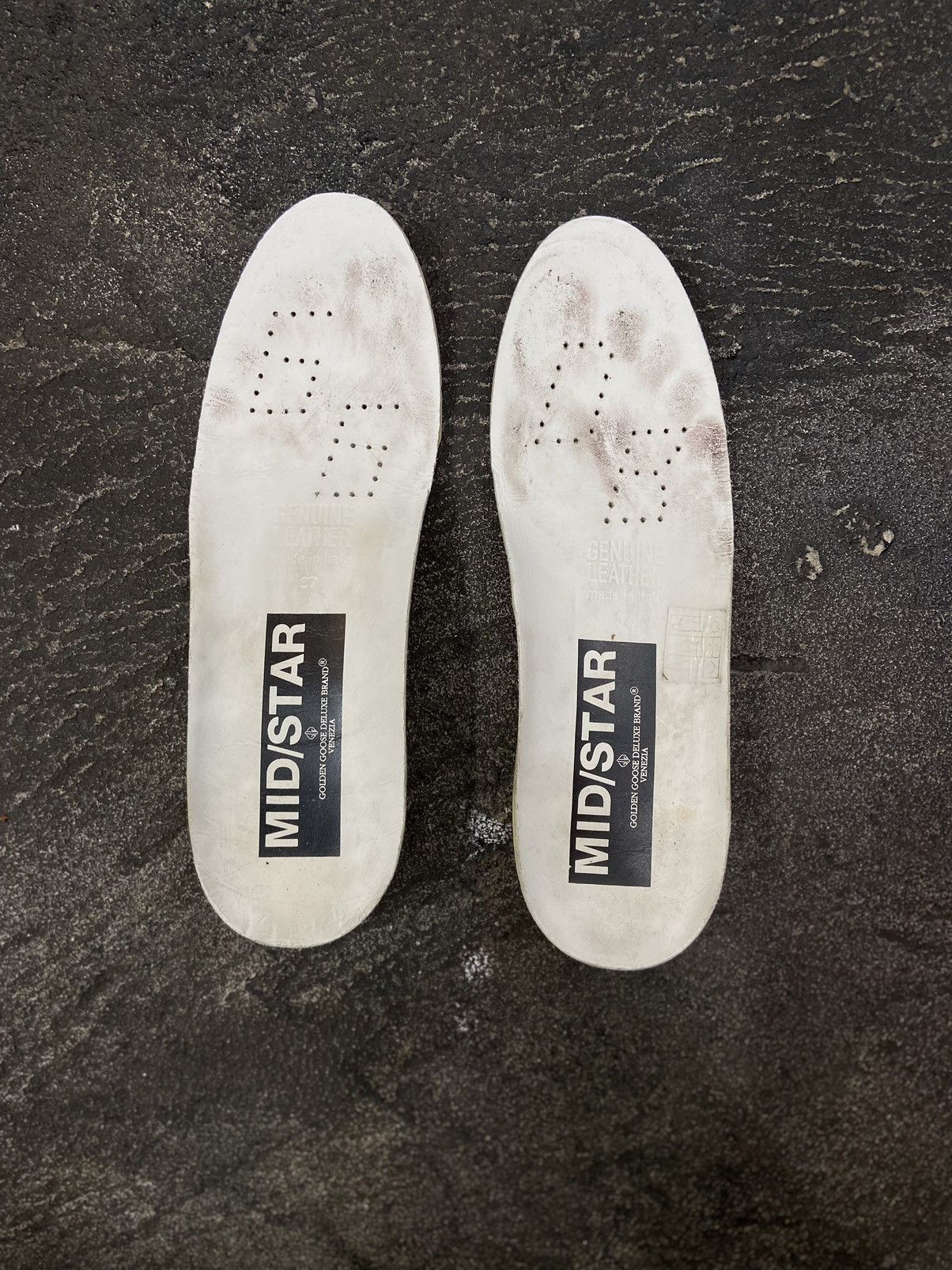 Golden Goose Golden Goose Deluxe Brand ®️ Venezia Mid Star Shoe Size US 7 / EU 40 - 13 Thumbnail