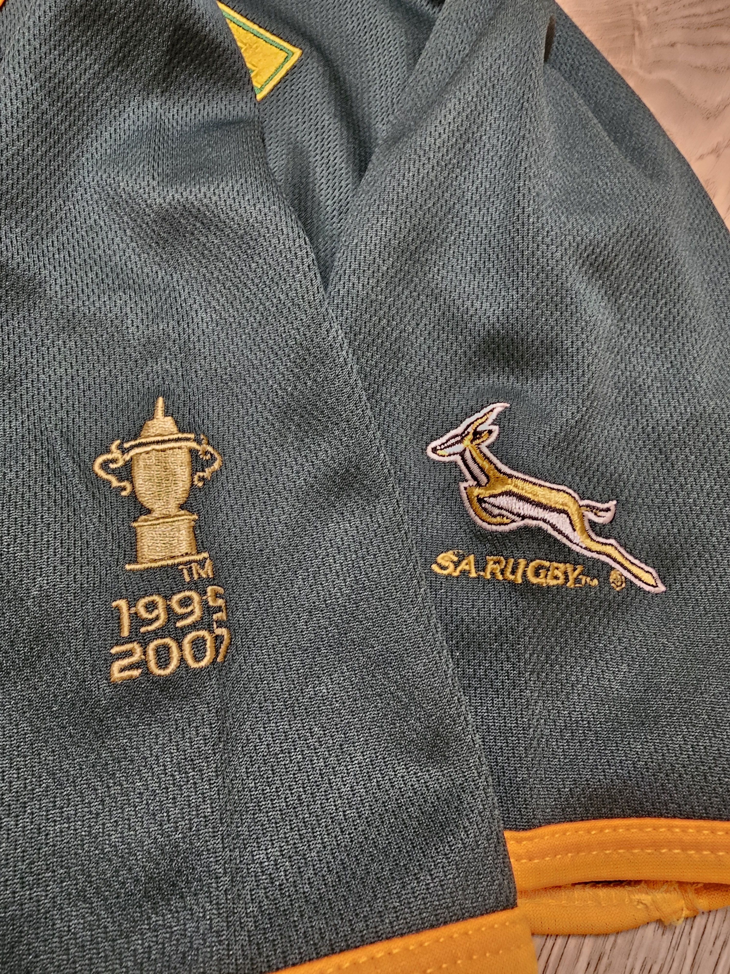 Canterbury of New Zealand SOUTH AFRICA RUGBY JERSEY 2011 WORLD CUP UNION RUGBY JERSEY Size US M / EU 48-50 / 2 - 5 Thumbnail