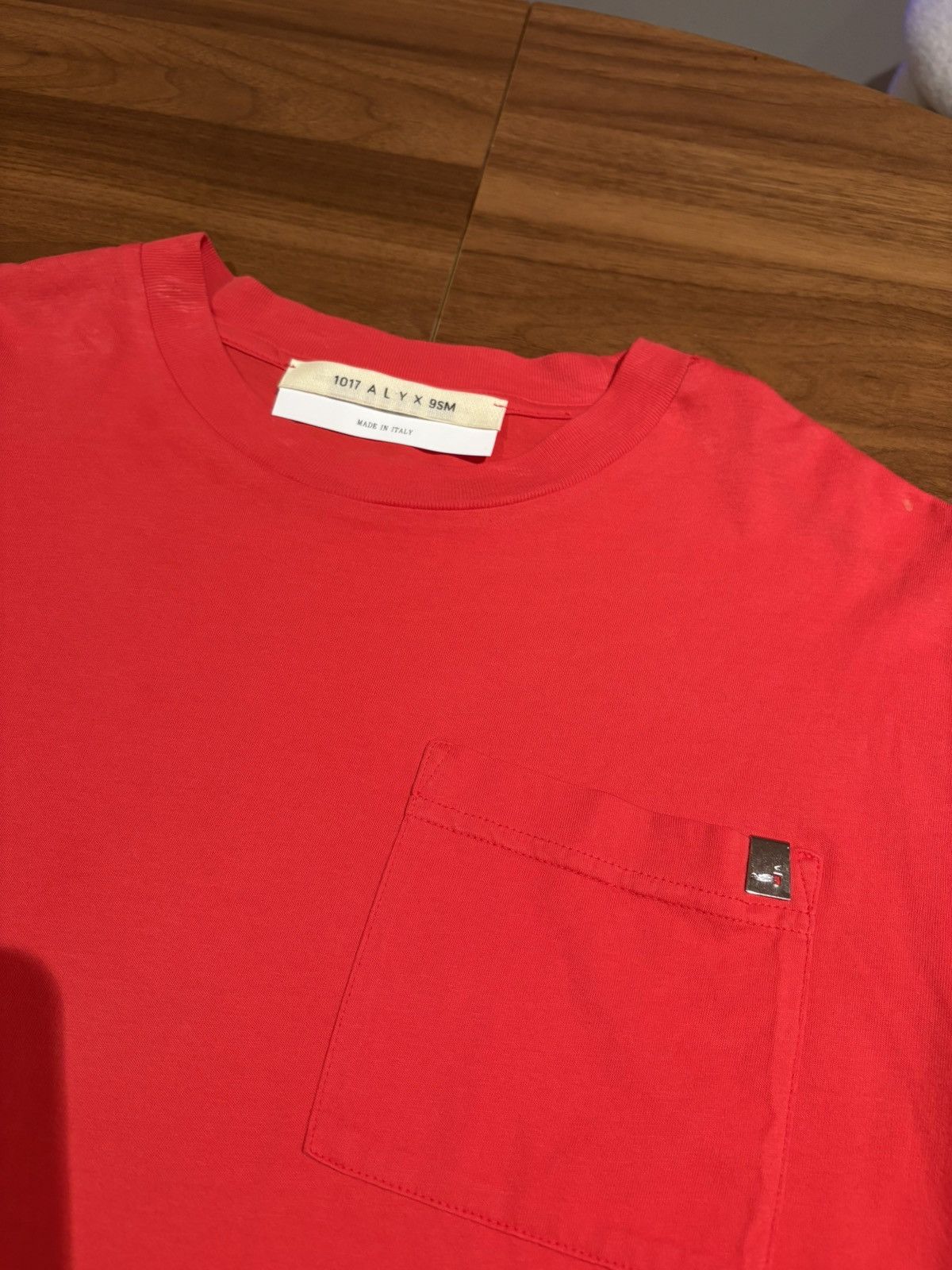 1017 ALYX 9SM Lighter cap tee NWT reversible size small Size US S / EU 44-46 / 1 - 1 Thumbnail