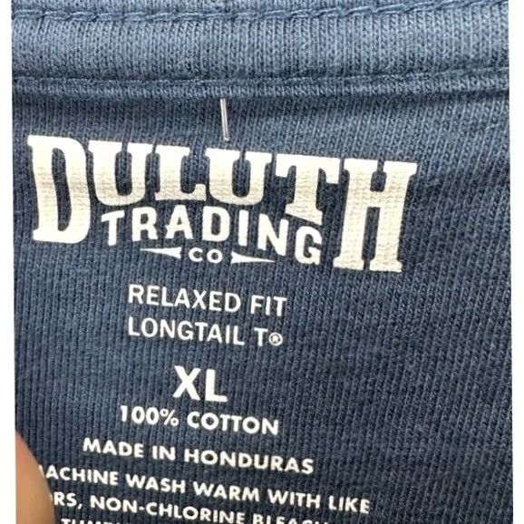 Duluth Trading Company Duluth Trading Co. Longtail T Shirt Men XL Blue Spell Out Beaver Regular Crew Neck, Breathable, Cotton, Solid, Preppy, New without tags Size US XL / EU 56 / 4 - 4 Thumbnail