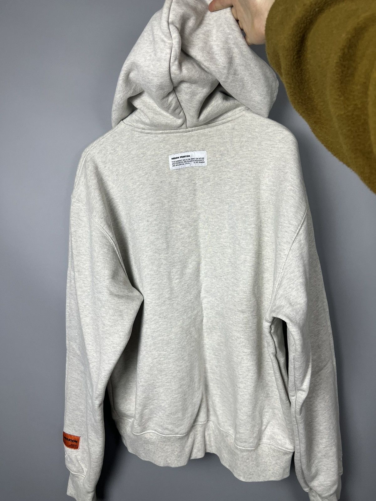 Heron Preston (M) Heron Preston Periodic Pocket Hoodie Grey authentic RARE Size US M / EU 48-50 / 2 - 9 Thumbnail