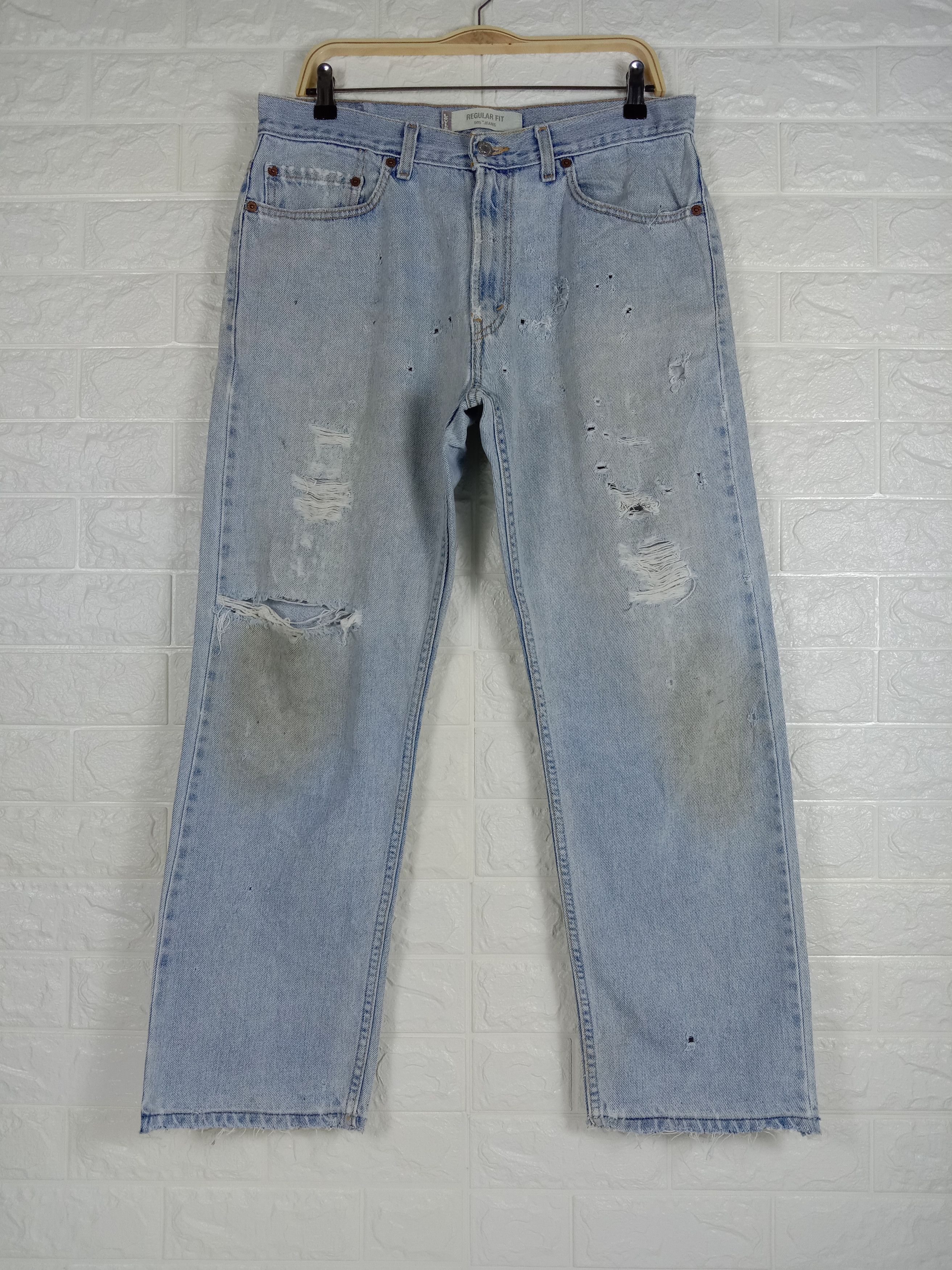 Levi's Vintage Levi's 505 Ripped Jeans Light Wash Distressed Denim Size US 34 / EU 50 - 1 Thumbnail
