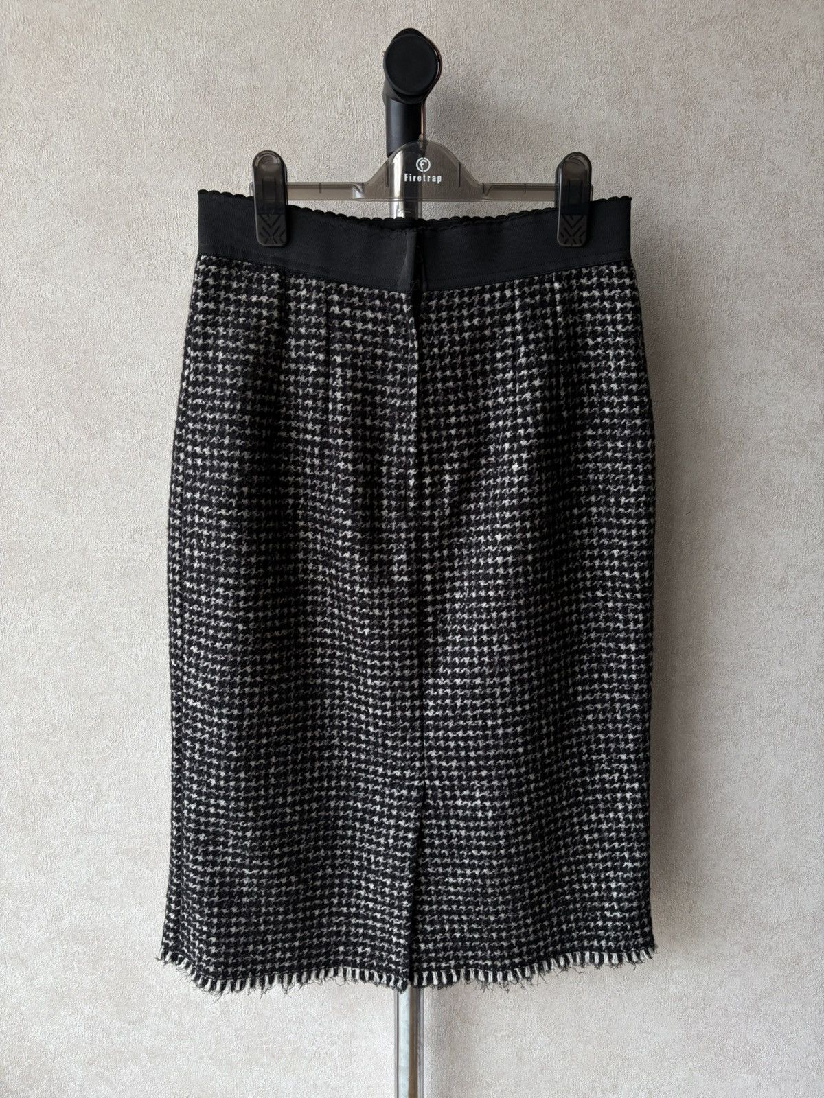 Dolce & Gabbana Dolce Gabbana Houndstooth Tweed Wool Alpaca Silk Midi Skirt Size 28" / US 6 / IT 42 - 2 Thumbnail