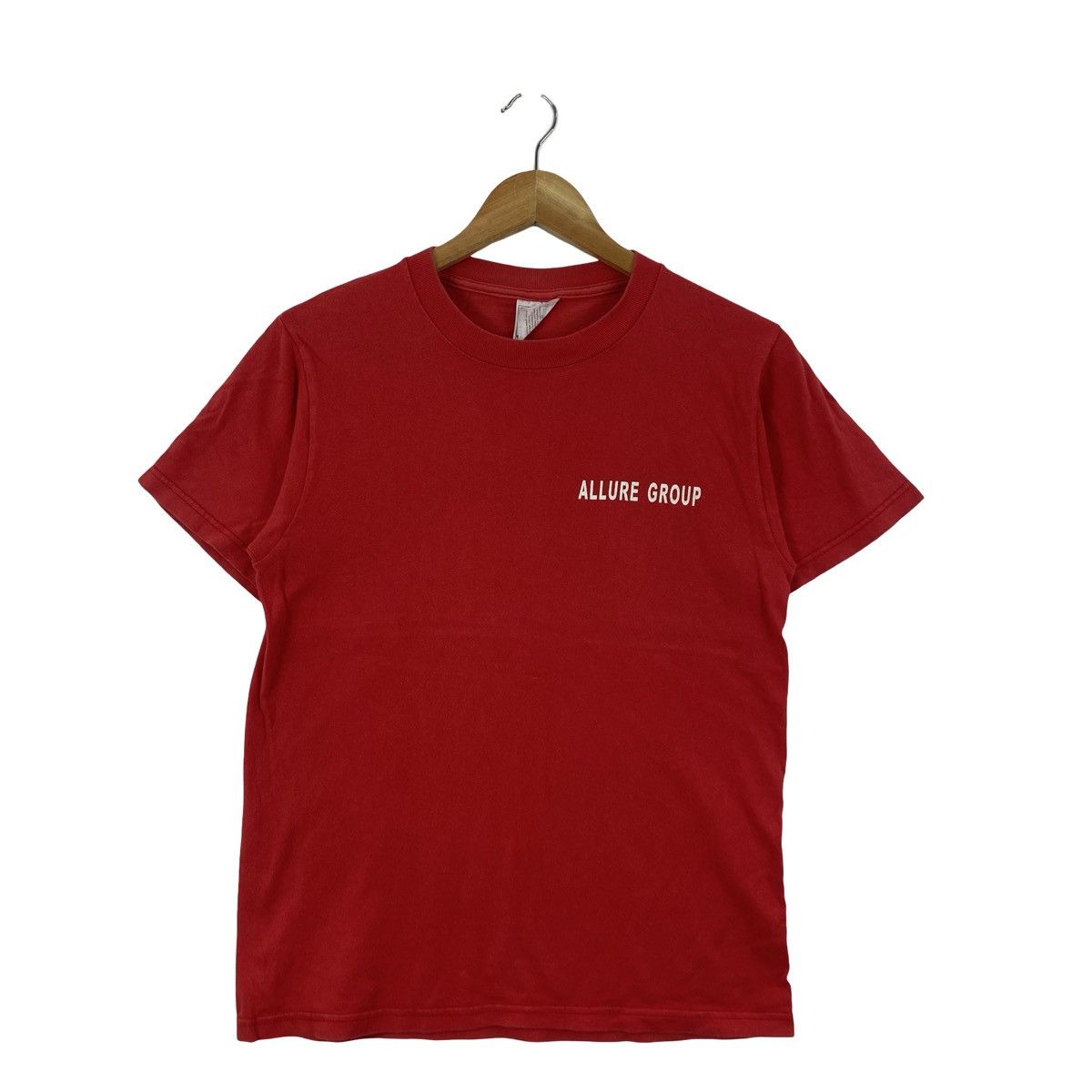 Vintage Vintage ALLURE GROUP Minimal Chest Logo Classic Tee Size US S / EU 44-46 / 1 - 5 Thumbnail