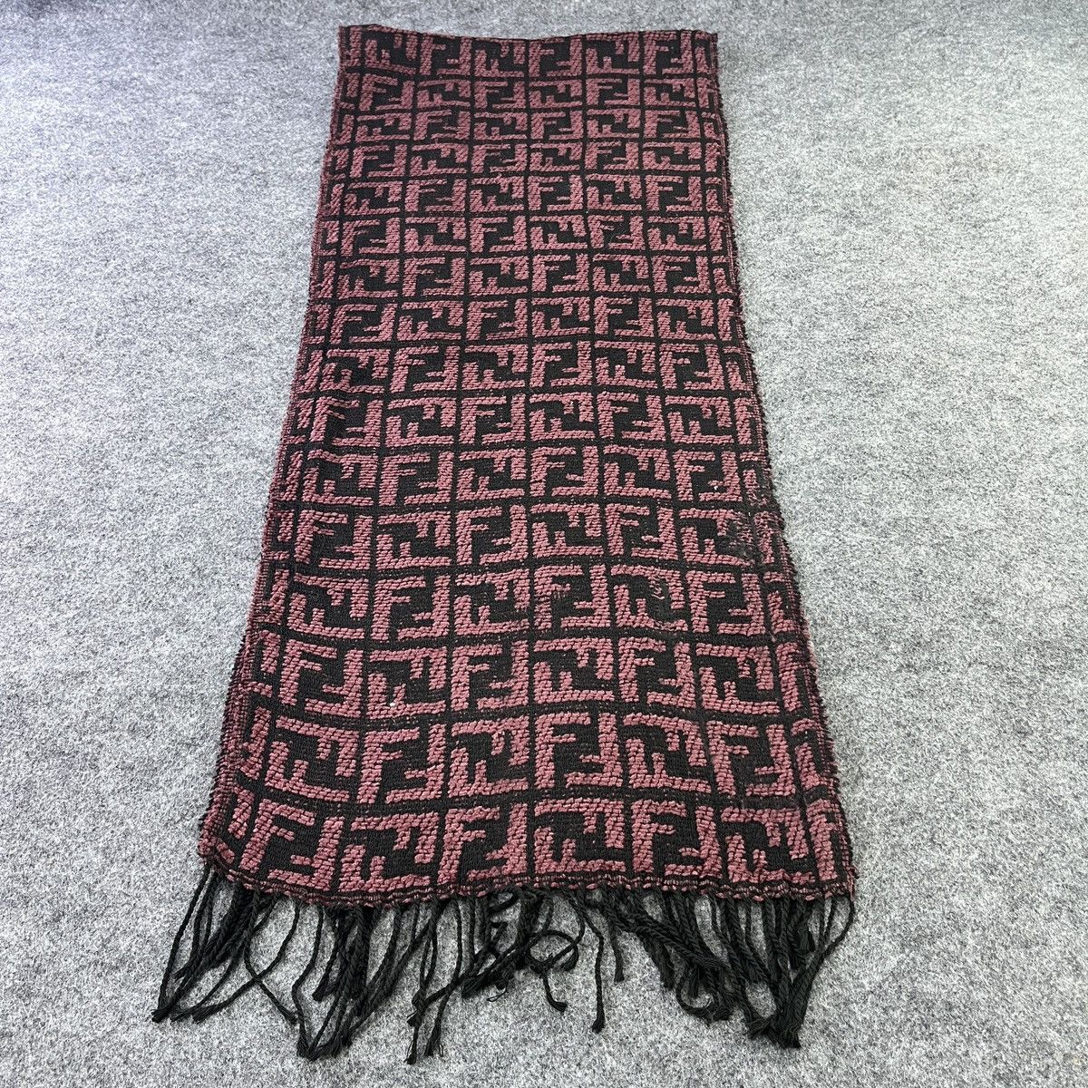 Vintage Fendi Scarf / Muffler / Neckwear T856