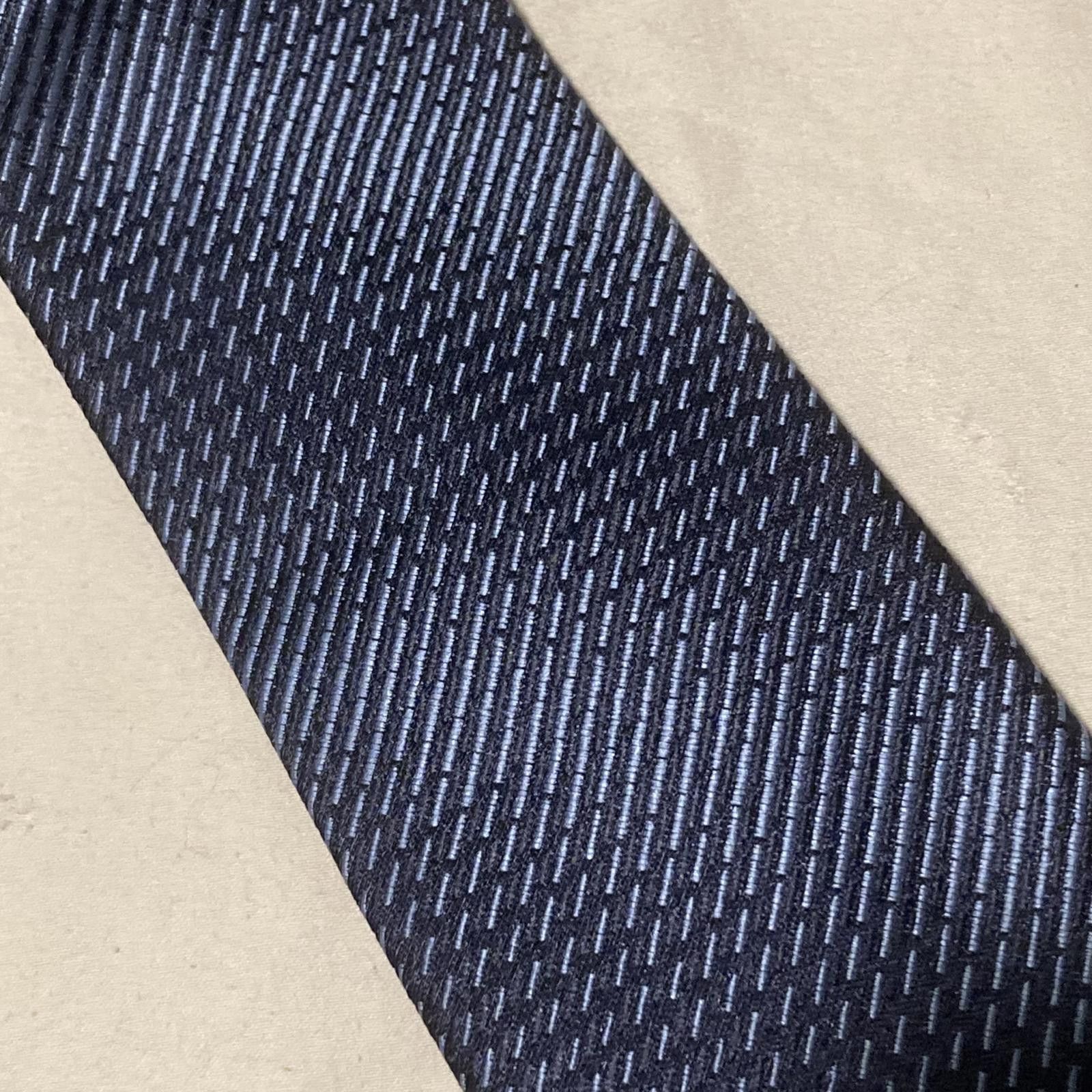 Van Heusen NWOT Van Heusen Tie 59/2.75 Size ONE SIZE - 2 Thumbnail