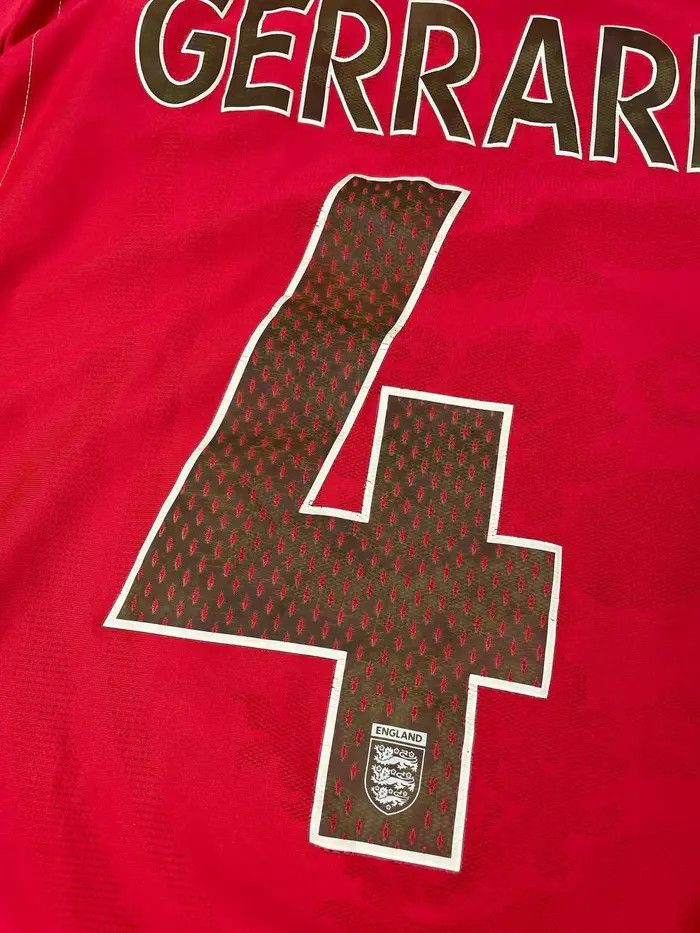 Umbro Umbro England 2006 2008 Gerrard#4 Away Shirt Soccer Jersey Size US M / EU 48-50 / 2 - 17 Thumbnail