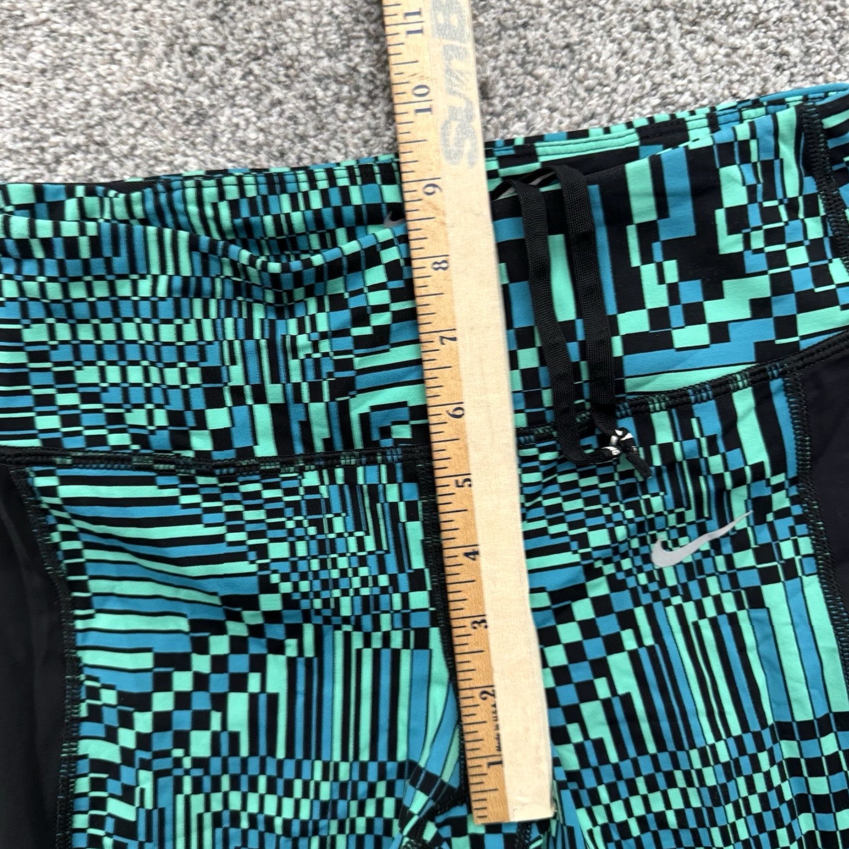 Nike VINTAGE Nike Epic Lux Leggings Womens Small Dri Fit Abstract Compression Athletic Sporty Size 28" / US 6 / IT 42 - 6 Thumbnail