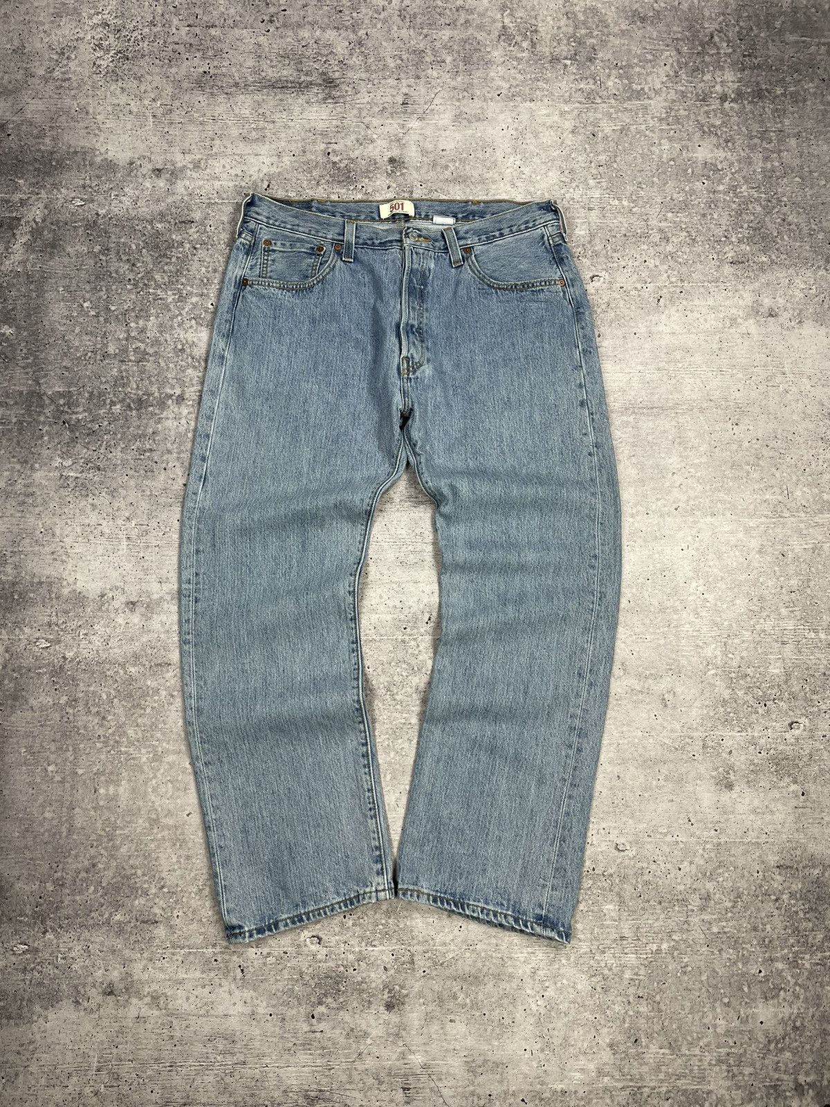 Levi's × Vintage Vintage Levi’s 501 Y2K Style Blue Stonewashed Denim Jeans Size US 36 / EU 52 - 2 Thumbnail