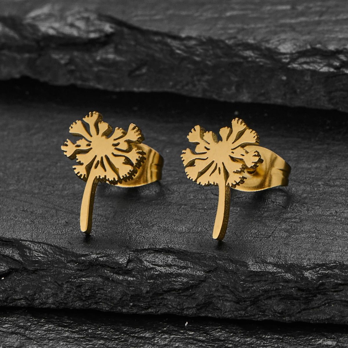 Jewelry Dandelion Flower Mini Stud Earrings Charm Earring Gift Size ONE SIZE - 1 Thumbnail