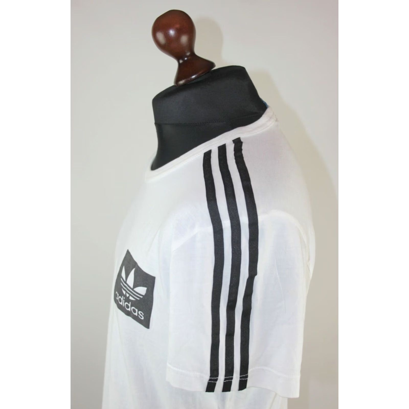 Adidas Adidas Originals white classic shirt M Size US M / EU 48-50 / 2 - 3 Thumbnail