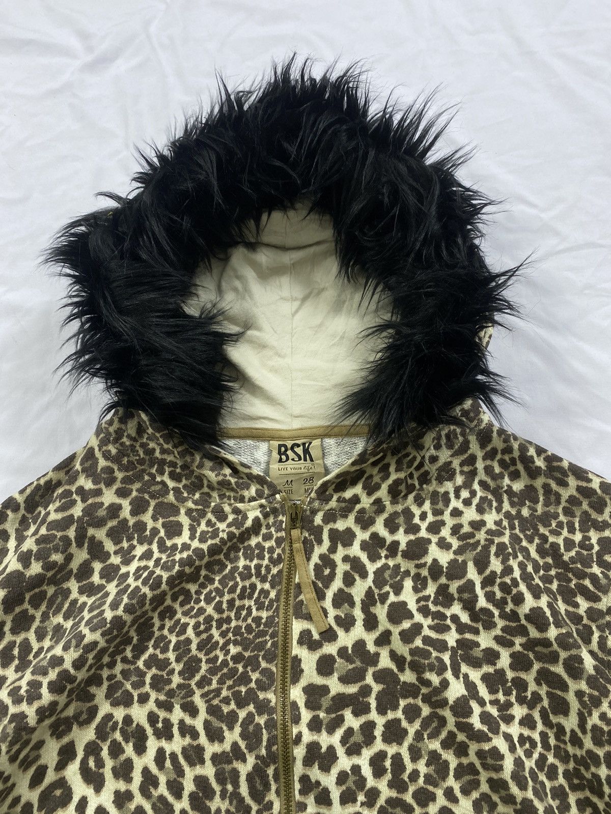 Bershka JAPANESE BSK FAUX ZIP FUR CLEOPARD HOODIE IFSIX LGB STYLE Size US M / EU 48-50 / 2 - 3 Thumbnail