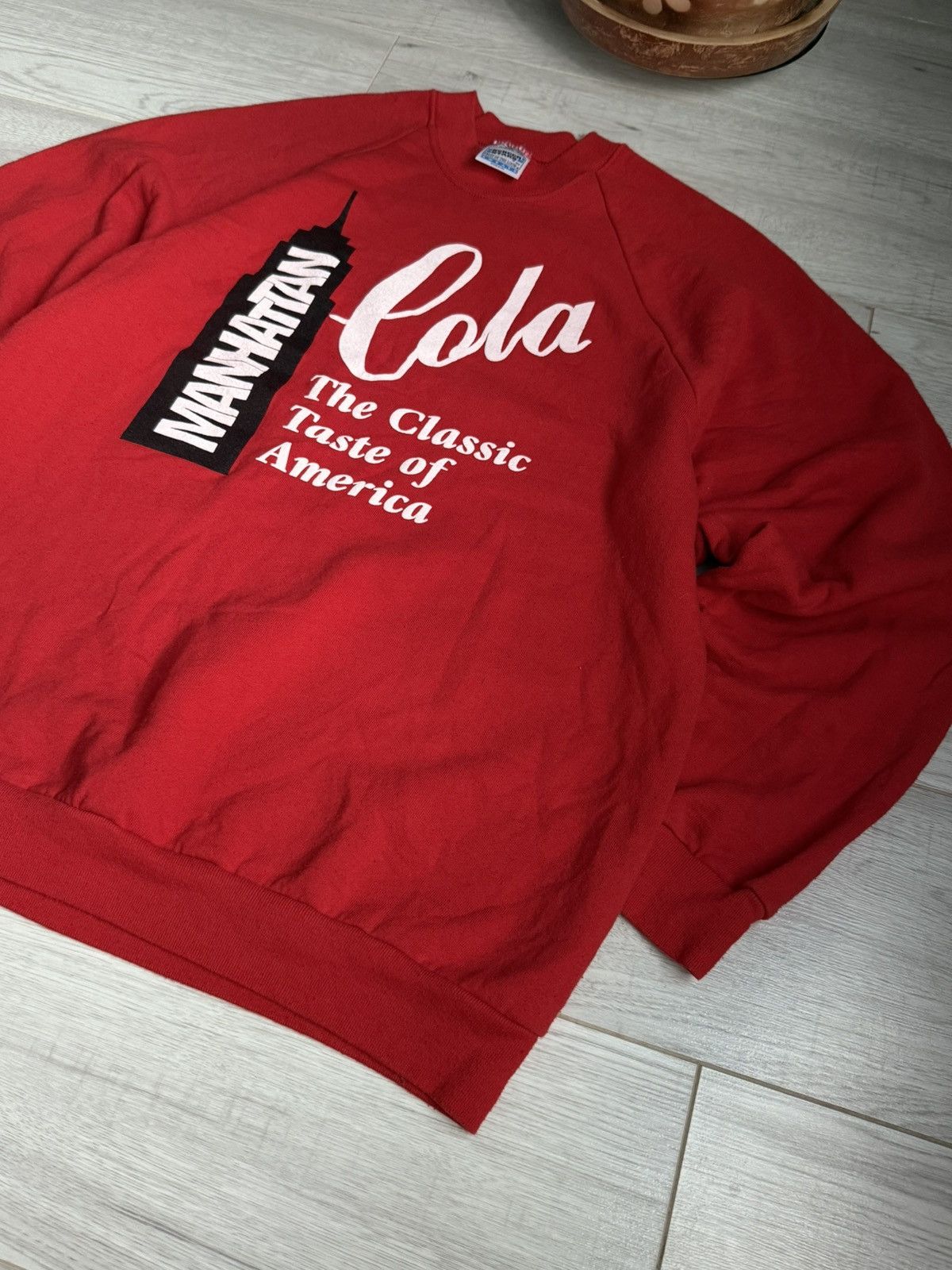 Fruit Of The Loom × Vintage Vintage Fruit OF The Loom 90’s USA Manhattan city sweatshirt Size US XL / EU 56 / 4 - 2 Thumbnail