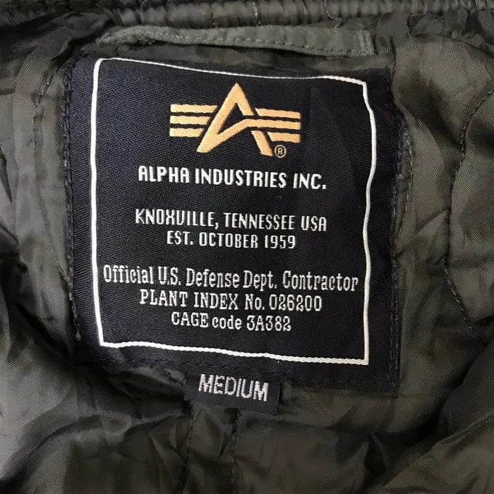 Alpha Industries Vtg ALPHA INDUSTRIES MILITARY Army Bomber Jacket Flight Size US M / EU 48-50 / 2 - 11 Thumbnail