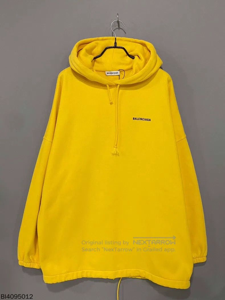 Balenciaga Balenciaga Yellow Embroidered Hoodie Size US XS / EU 42 / 0 - 1 Thumbnail