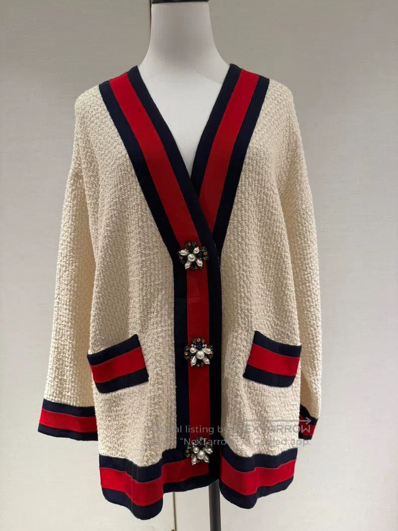 Gucci Gucci Showy milky white tweed gem buckle knitted cardigan Size XS / US 0-2 / IT 36-38 - 1 Thumbnail
