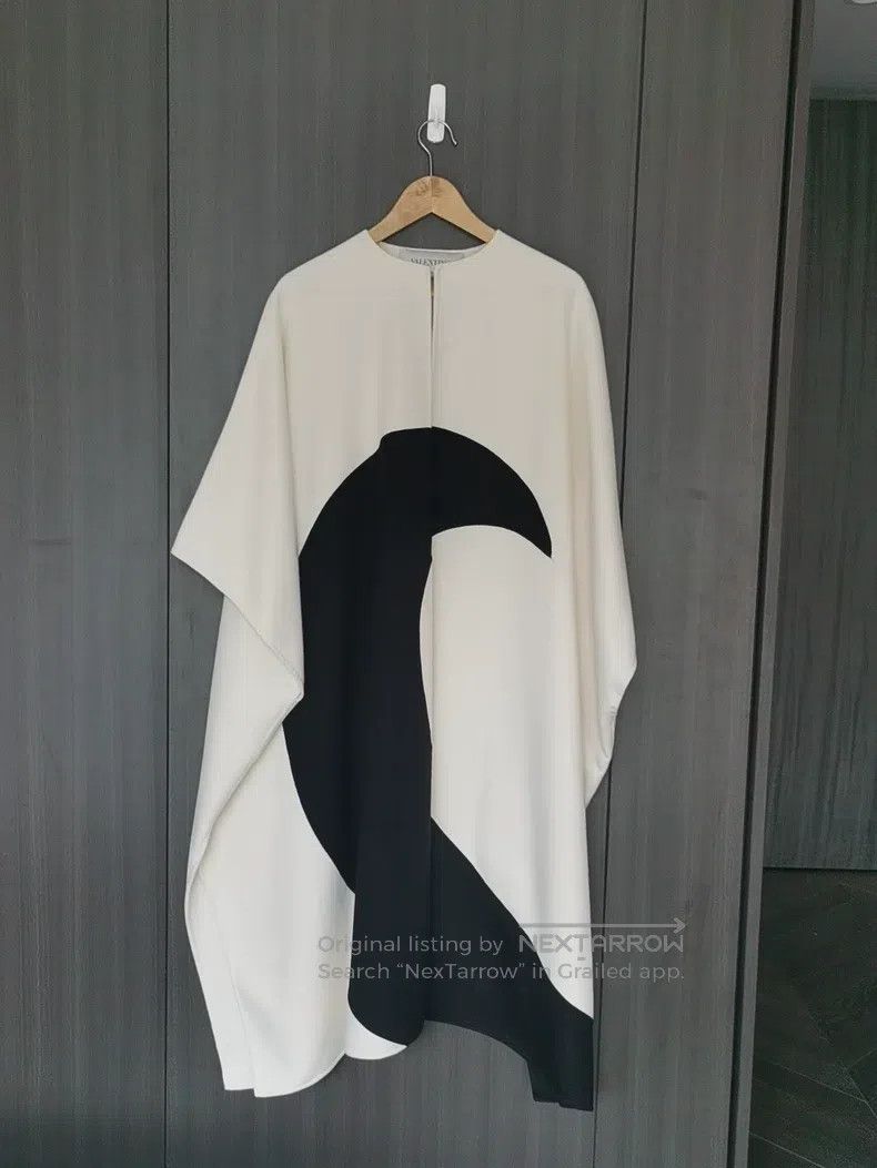 Valentino Valentino Autumn and winter coat cape Size S / US 4 / IT 40 - 2 Thumbnail