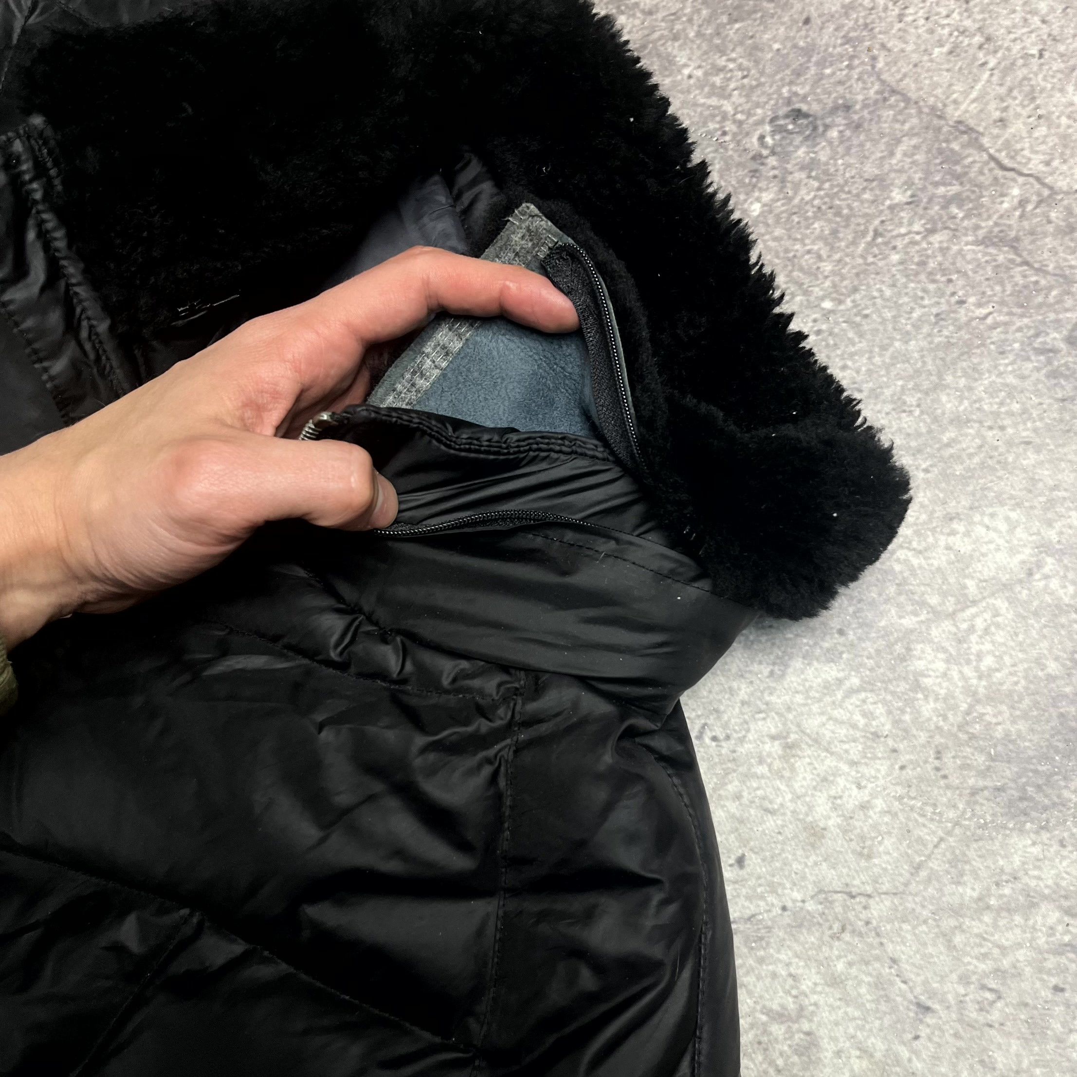 Vintage Contigiana In Bottega Nylon Down Black Jacket Size M Size US M / EU 48-50 / 2 - 4 Thumbnail