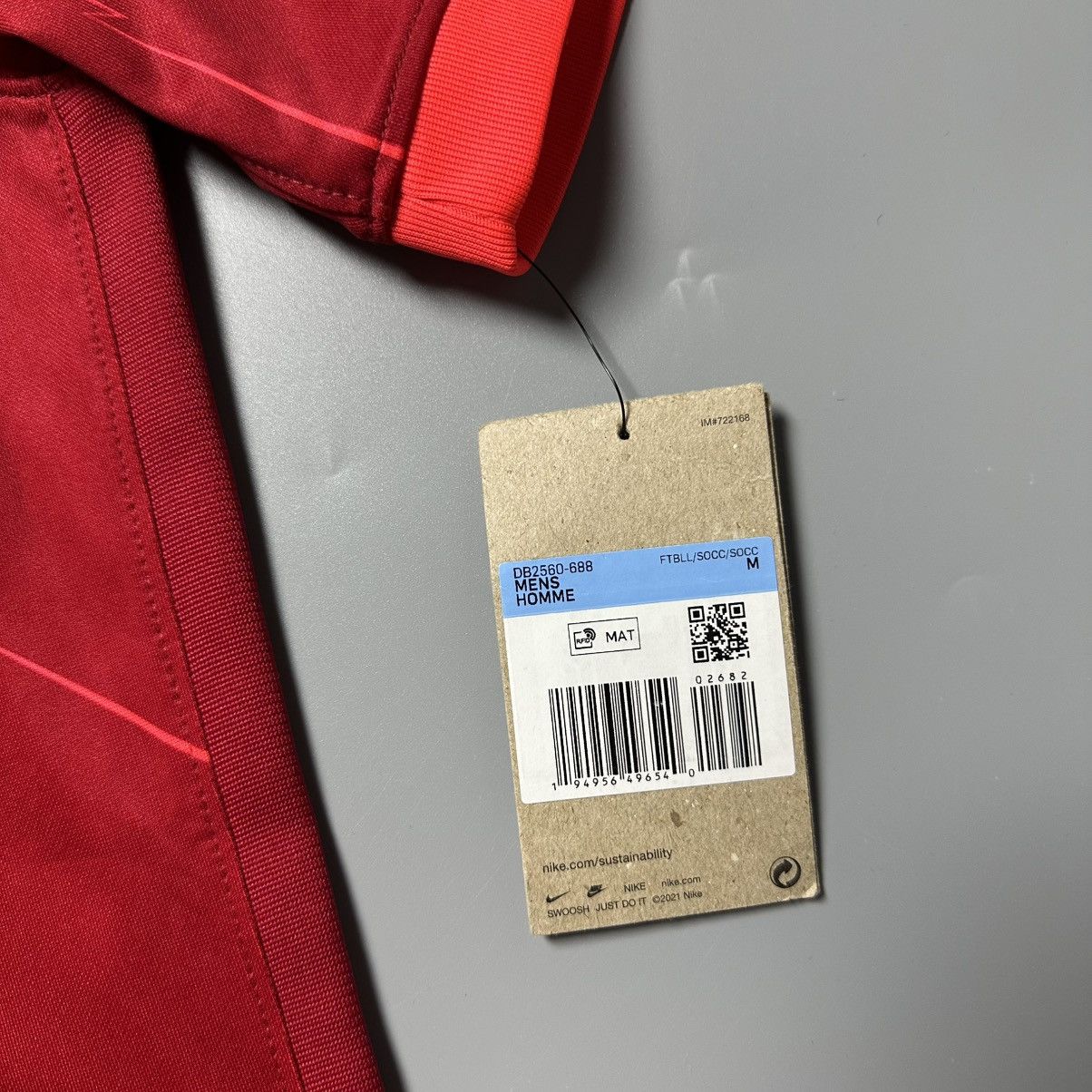 Nike LIVERPOOL NIKE 2021/2022 FOOTBALL HOME JERSEY #3 FABINHO Size US M / EU 48-50 / 2 - 9 Thumbnail