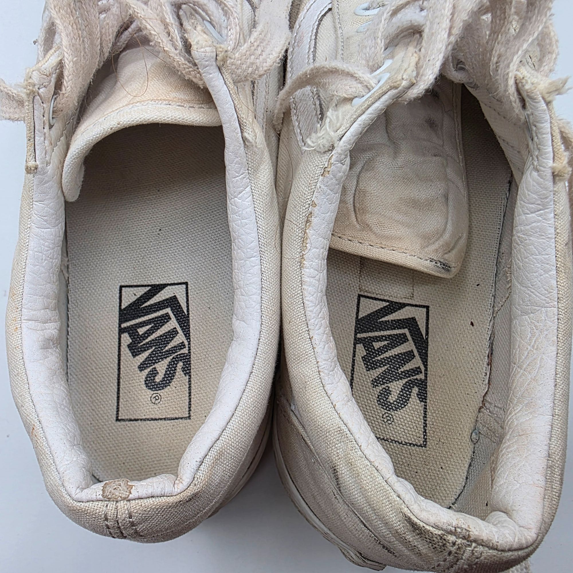 Vans Vans Old Skool Platform Womens Size 8.5 Triple White Athleti Size US 8.5 / IT 38.5 - 10 Thumbnail