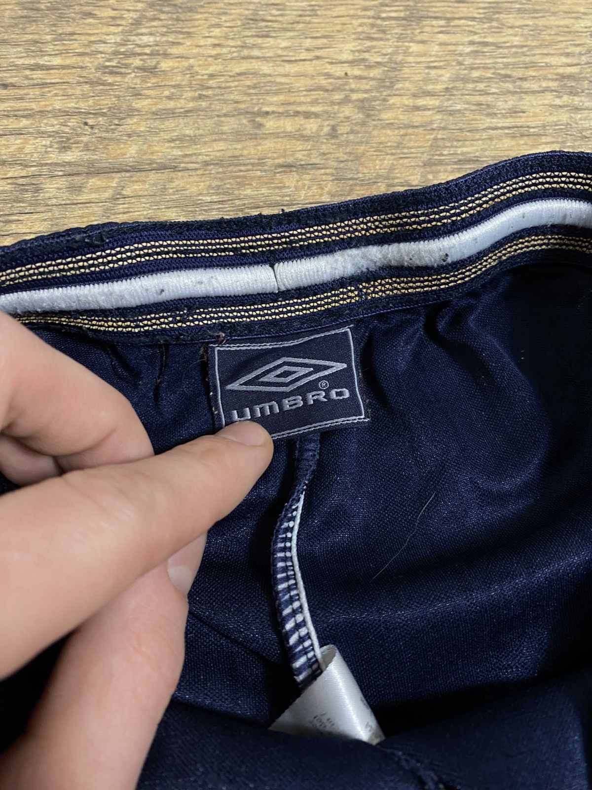Umbro Vintage Umbro Monogram Jacquard Logo Soccer Shorts Navy M Size US 31 - 3 Thumbnail