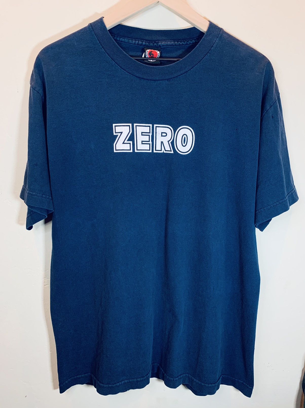 Vintage *RARE* Vintage ZERO Skateboards OG Logo Tum Yeto Skate Shirt Size US L / EU 52-54 / 3 - 1 Thumbnail