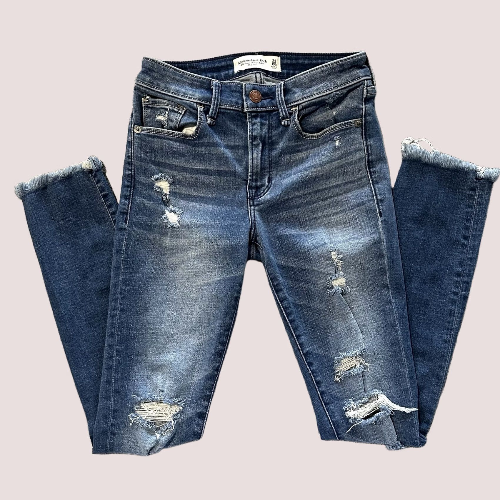 Abercrombie & Fitch Abercrombie & Fitch Jeans Womens 24 Skinny Mid Rise Distressed Blue Den im Size 28" / US 6 / IT 42 - 1 Thumbnail