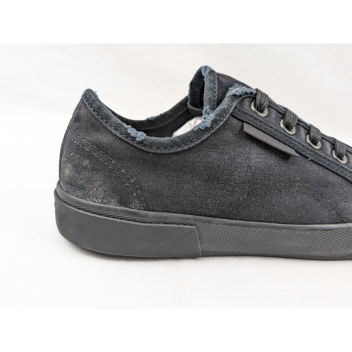 Balenciaga o1rshd1 Low MNC Destroy Paris Low Top Sneakers in Black Size US 9 / EU 42 - 5 Thumbnail